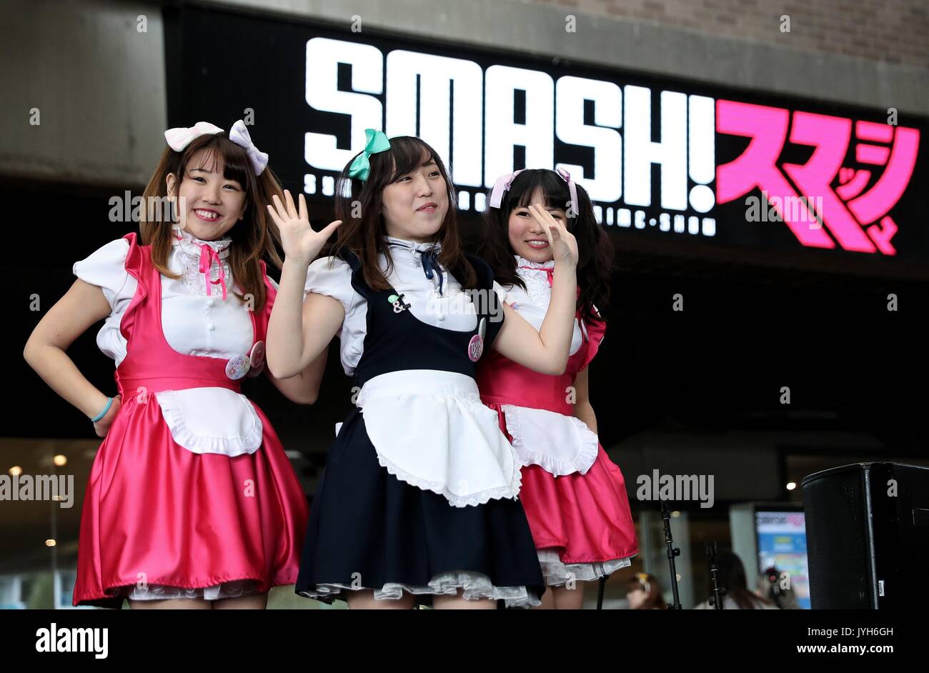 Sydney. 20 Aug, 2017. Schauspielerinnen durchführen auf der SMASH Sydney 2017 Manga und Anime Show in Rosehill Gardens in Sydney, 12.08.20, 2017. Credit: Bai Xuefei/Xinhua/Alamy leben Nachrichten Stockfoto