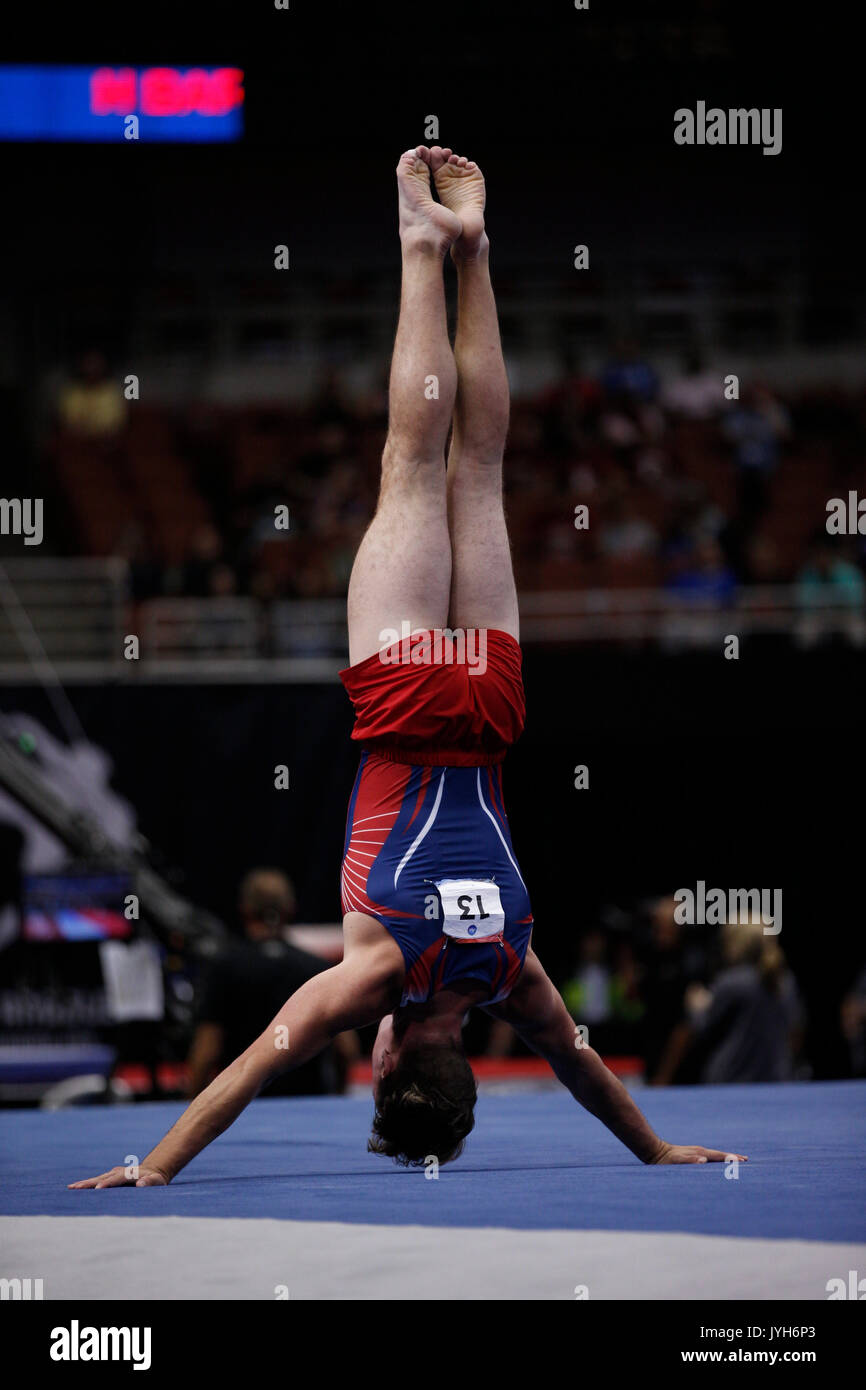 August 19, 2017: Gymnast Eddie Penev konkurriert am zweiten und letzten Tag der älteren Männer Konkurrenz an den 2017 P&G-Meisterschaften in Anaheim, CA. Melissa J. Perenson/CSM Stockfoto