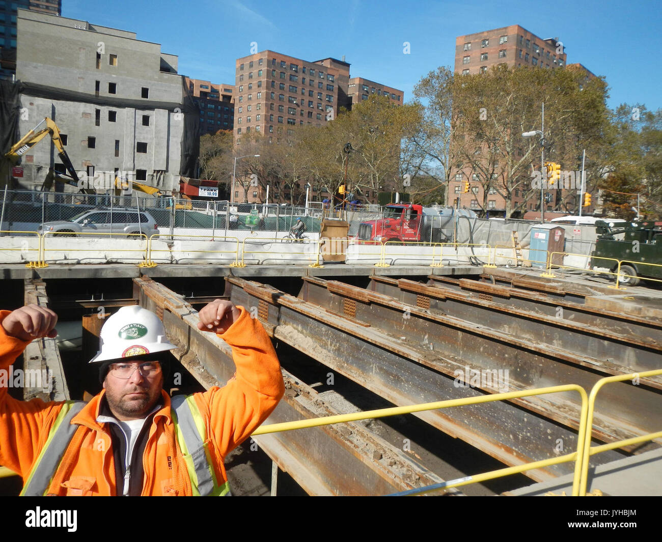 2 d Av 97 St-IND Bau Dachbalken jeh Stockfoto
