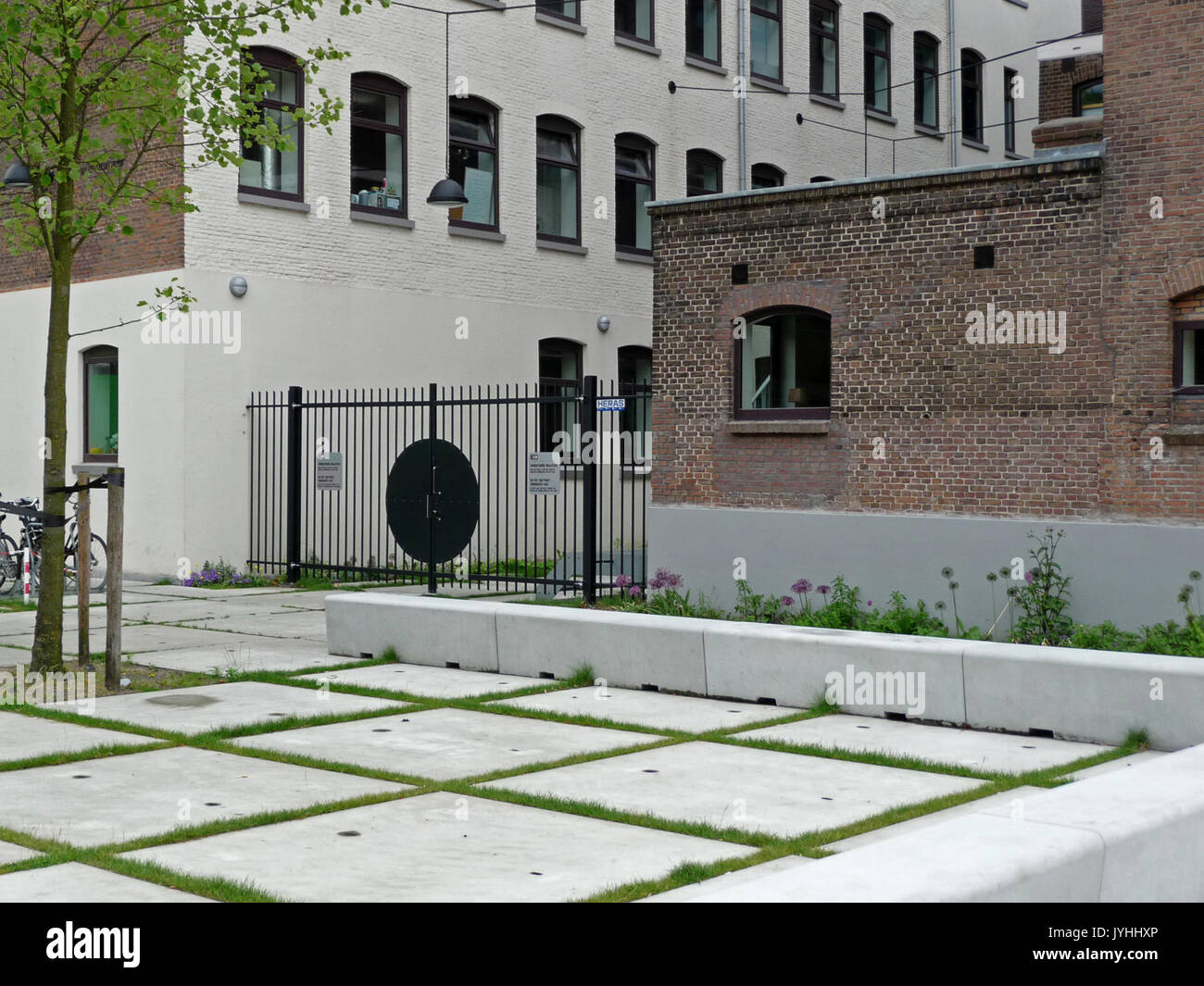 Ein Foto des ehemaligen Diamantpolieren Fabrik Gebäude auf dem Campus Roeterseiland, Amsterdam; hohe Auflösung durch FotoDutch im Juni 2013 Stockfoto