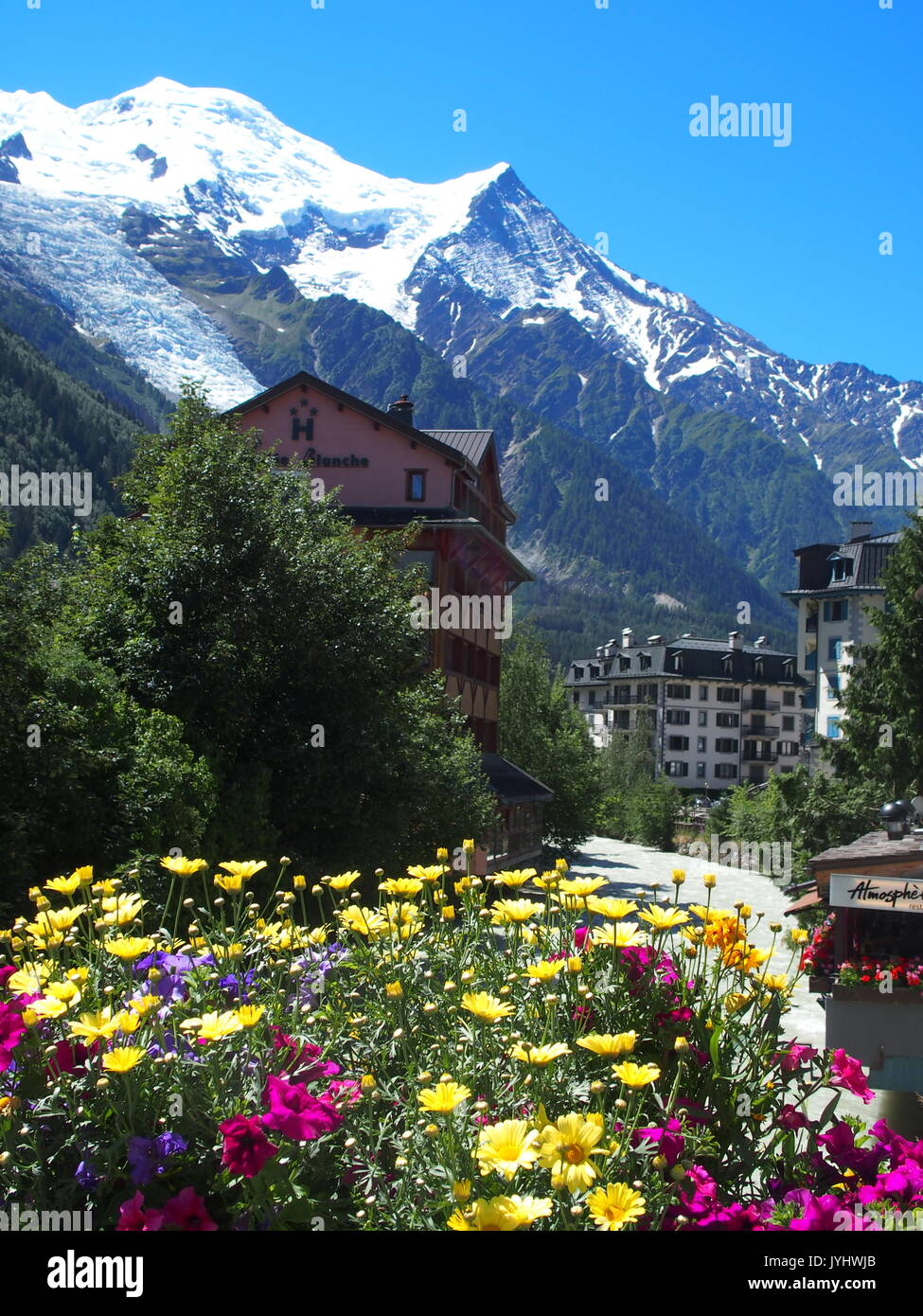 Chamonix dorf Fotos und Bildmaterial in hoher Auflösung Alamy