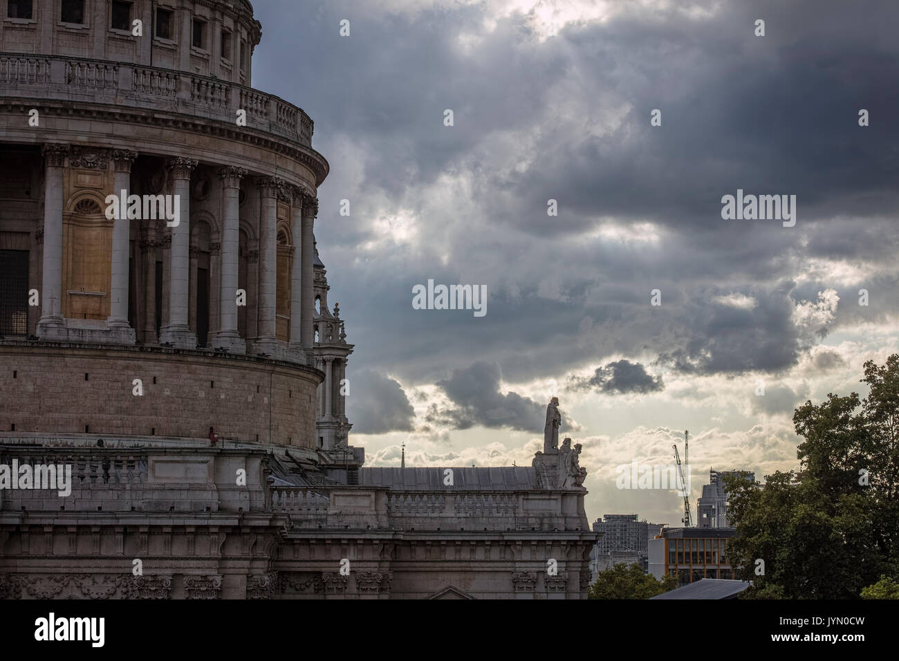 Spalten der St Paul's Cathedral in London. Stockfoto