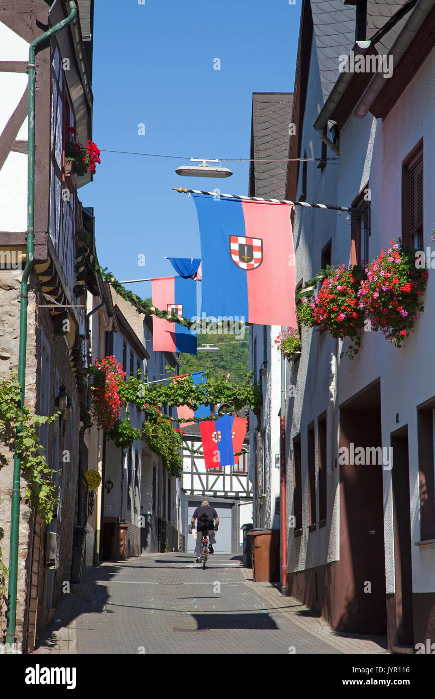 Valentin im Weinort Winningen, Untermosel, Landkreis Mayen-Koblenz, Rheinland-Pfalz, Deutschland, Europa | Wein Festival auf dem Weindorf Winningen Stockfoto