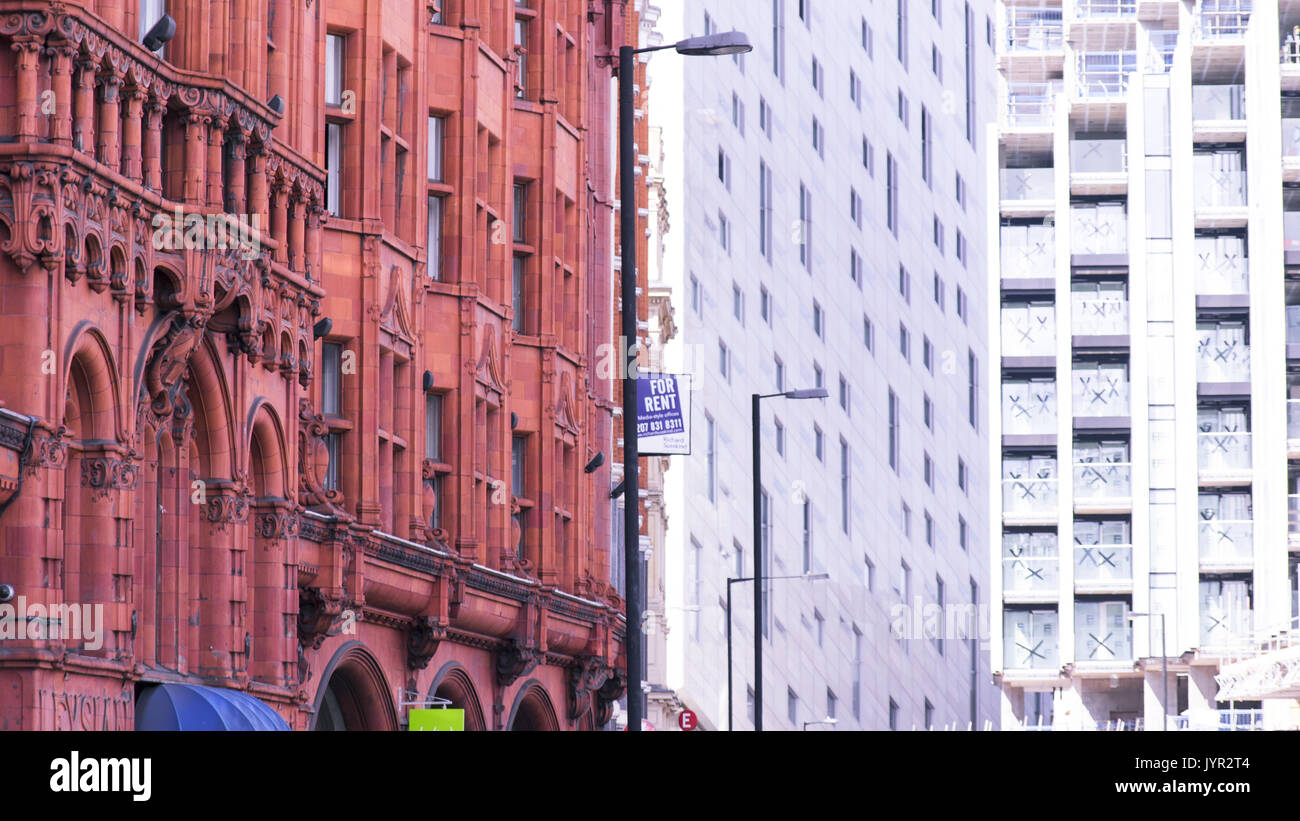 Detail der Gebäude in Old Street, London. Stockfoto