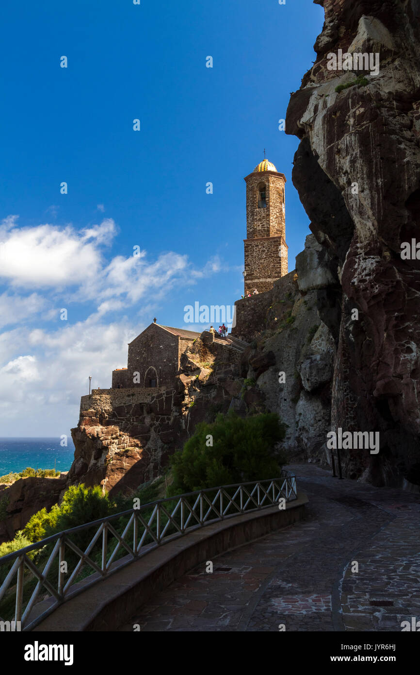 Blick auf die Kathedrale Sant'Antonio Abate in Castelsardo, Provinz Sassari, Sardinien, Italien, Europa. Stockfoto