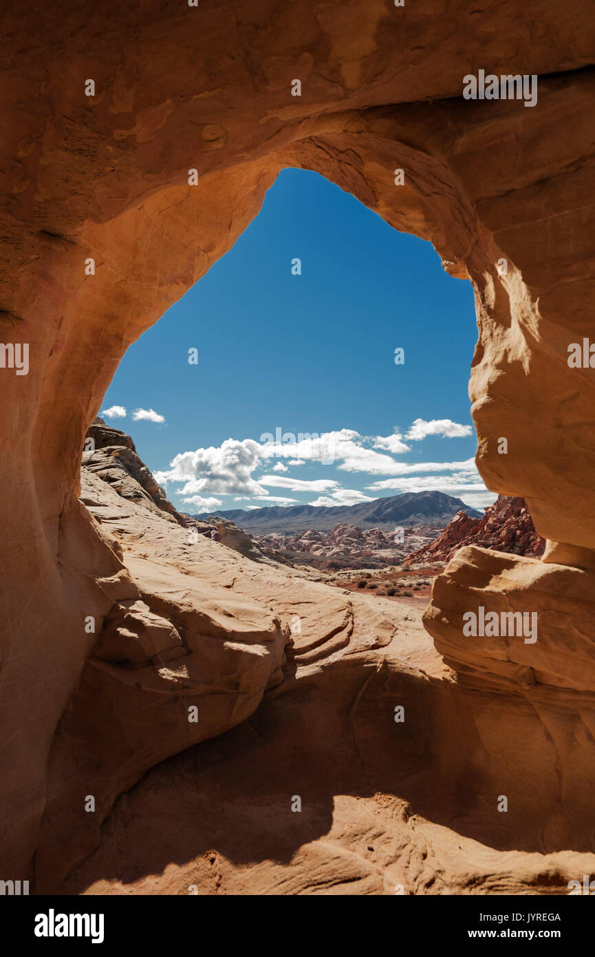 Nordamerika; USA; Nevada; Valley of Fire State Park; natürliche Funktionen; Wüste; weißen Kuppeln, Arch. Stockfoto