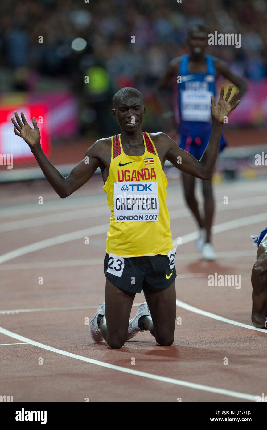 04. August 2017, London Stadium, East London, England; Leichtathletik WM, Tag 1; Joshua Kiprui Cheptegei in der letzten 10.000 Männer Stockfoto