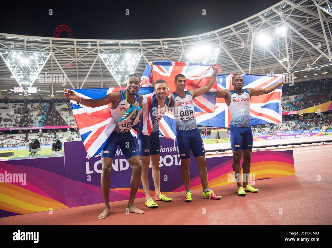 London, Grossbritannien. 12 Aug, 2017. Jubel Sieger Team GBR, mit Nathanael Mitchell-Blake, Daniel Talbot, Adam, Gemili Chijindu Ujah (Team GBR/1.Platz), Finale Staffel 4 x 100 m der Maenner am 12.08.2017 Wirtschaft Championships 2017 in London/Grossbritannien, vom 04.08. - 13.08.2017. | Verwendung weltweit Quelle: dpa/Alamy leben Nachrichten Stockfoto