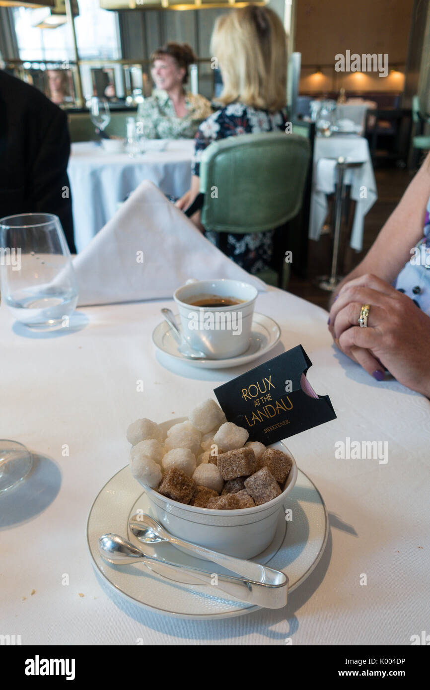 Roux an der Landau Restaurant, The Langham Hotel, 1 C Portland Pl, Marylebone, London W1B 1JA, Großbritannien Stockfoto