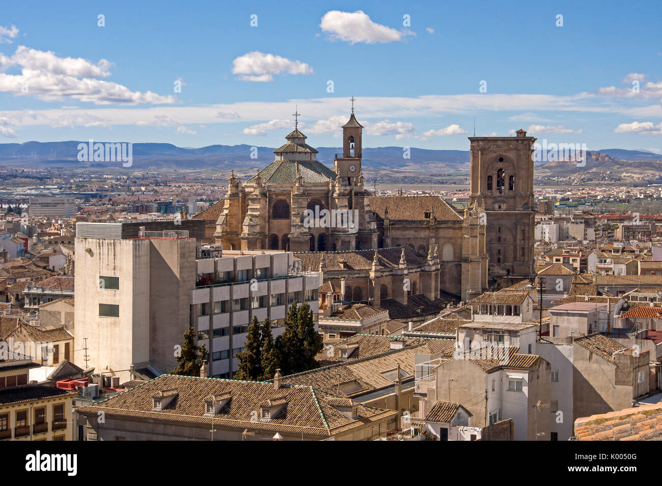 GRANADA, SPANIEN - 10. MÄRZ 2016: Blick auf die Stadt und die Kathedrale Stockfoto