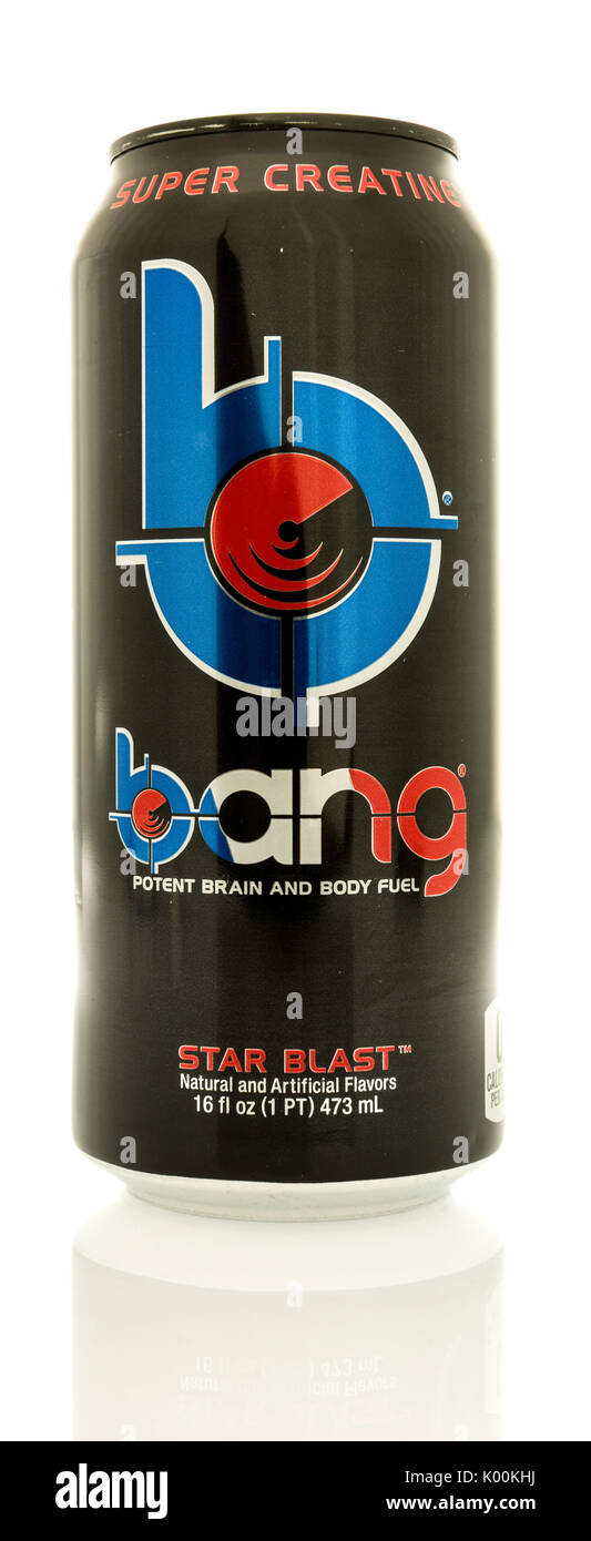 Winneconne, WI - 19. August 2017: A kann von Bang super Creatin Drink auf einem isolierten Hintergrund Stockfoto