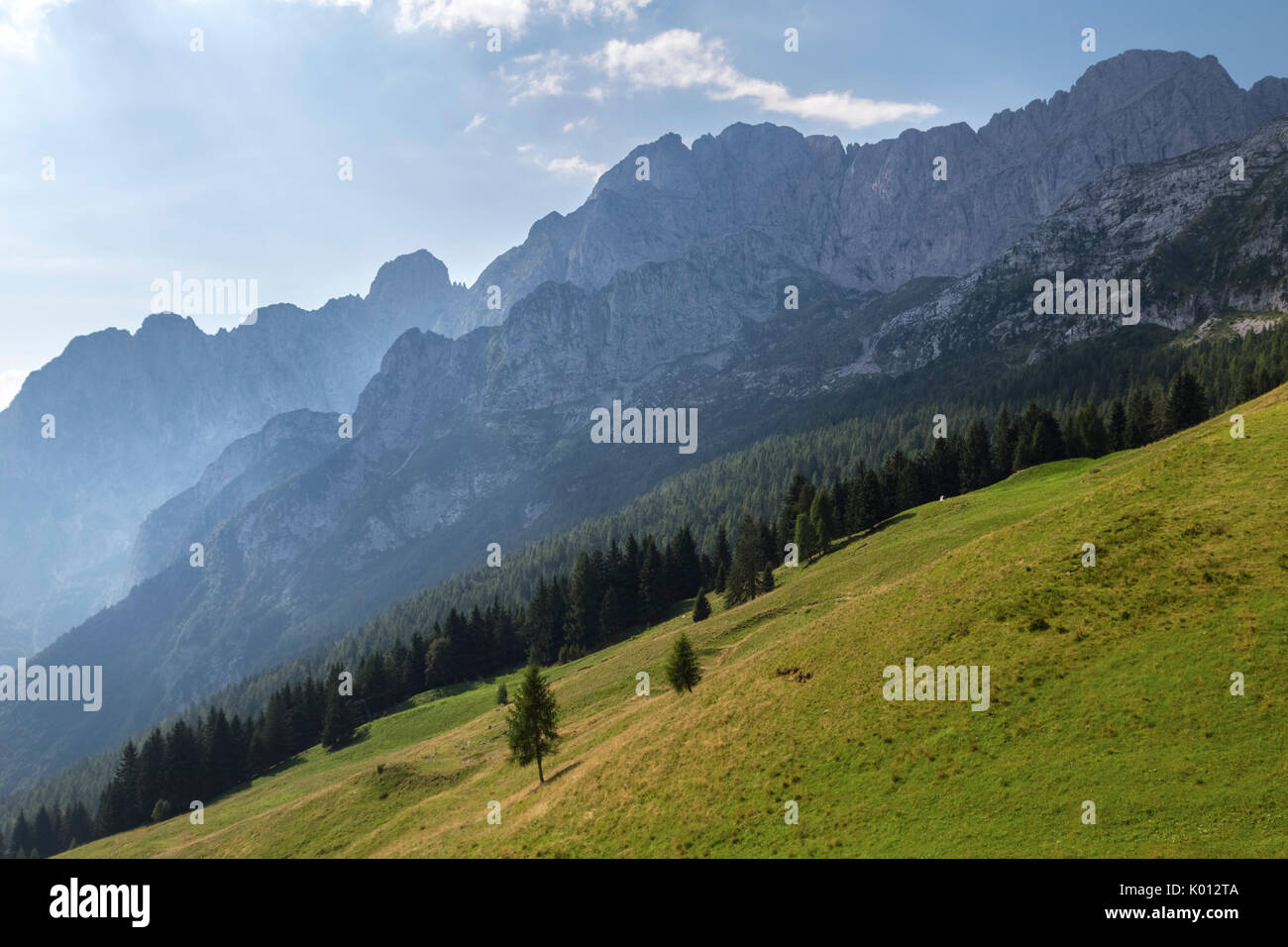 Die Nordwand des Presolana, Val di Scalve, Bergamo, Lombardei, Italien, Südeuropa. Stockfoto