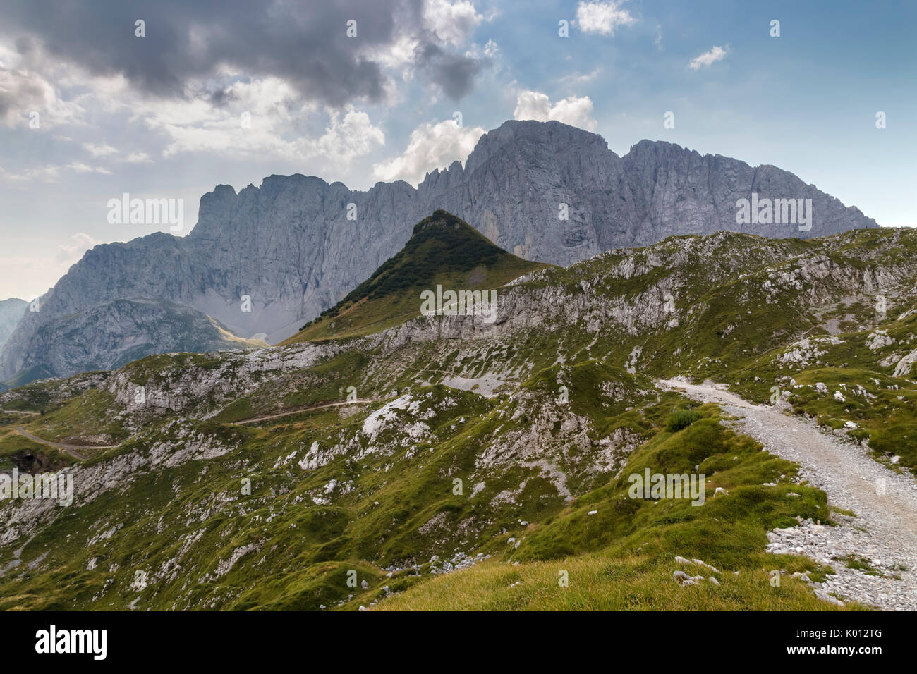 Trail zur Nordseite des Presolana, Val di Scalve, Bergamo, Lombardei, Italien, Südeuropa. Stockfoto