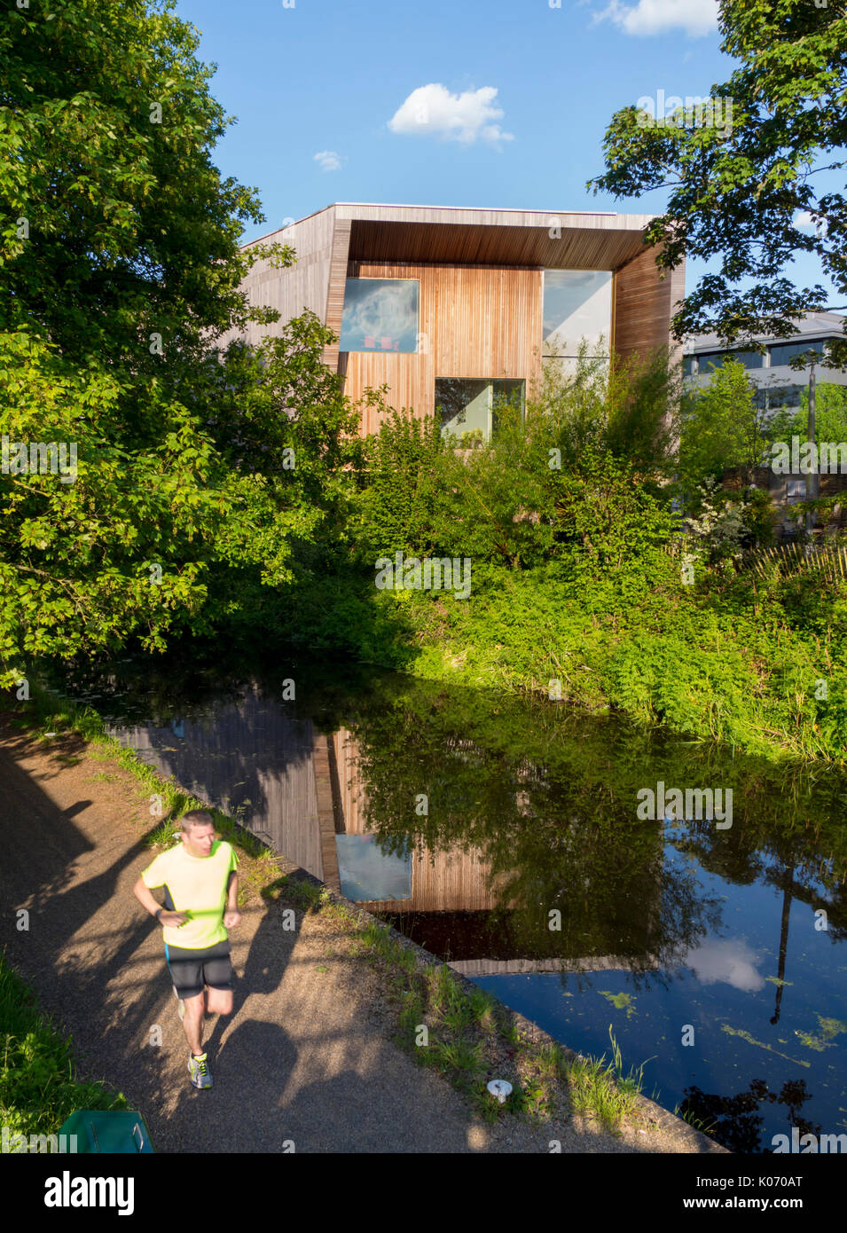 Europa, Großbritannien, England, Surrey, Woking Stadt Lightbox Stockfoto