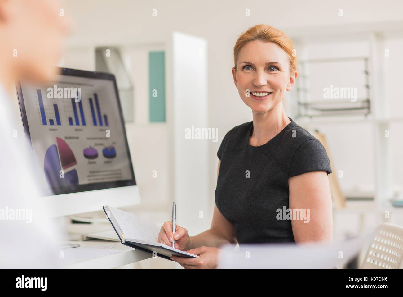 Präsentation von Ideen zu Recht Kollege Stockfoto