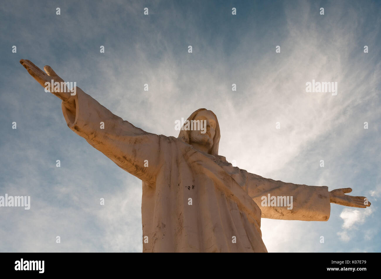 Eine Statue des Weißen Christus in Cusco, ein Geschenk von palästinensischen Christen, die Zuflucht in der Stadt nach dem Zweiten Weltkrieg angestrebt Stockfoto