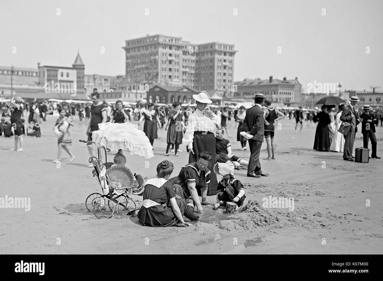 Familie am Strand in Atlantic City, New Jersey, USA Stockfoto