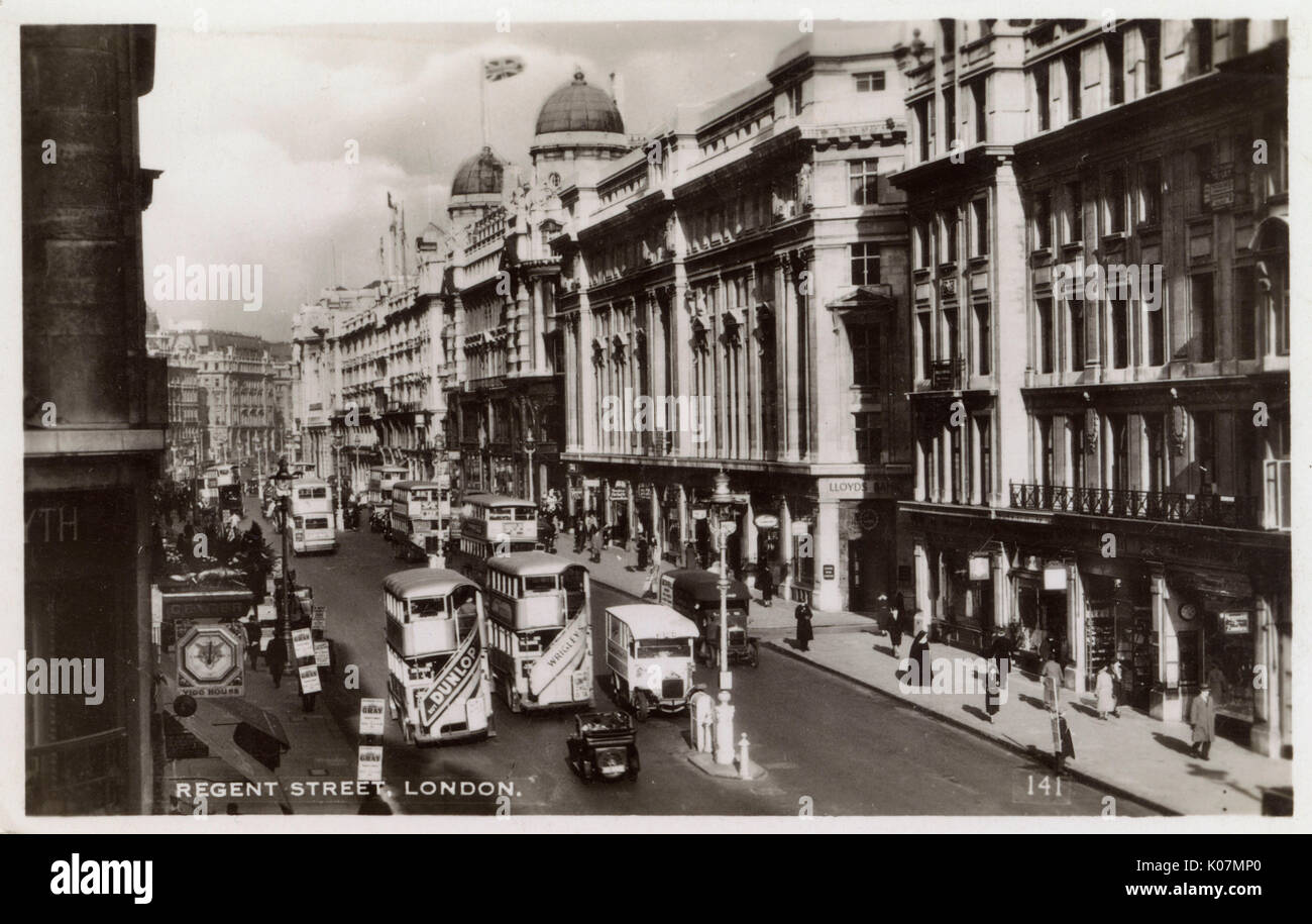 Blick auf die Regent Street, London, an einem geschäftigen Tag Stockfoto