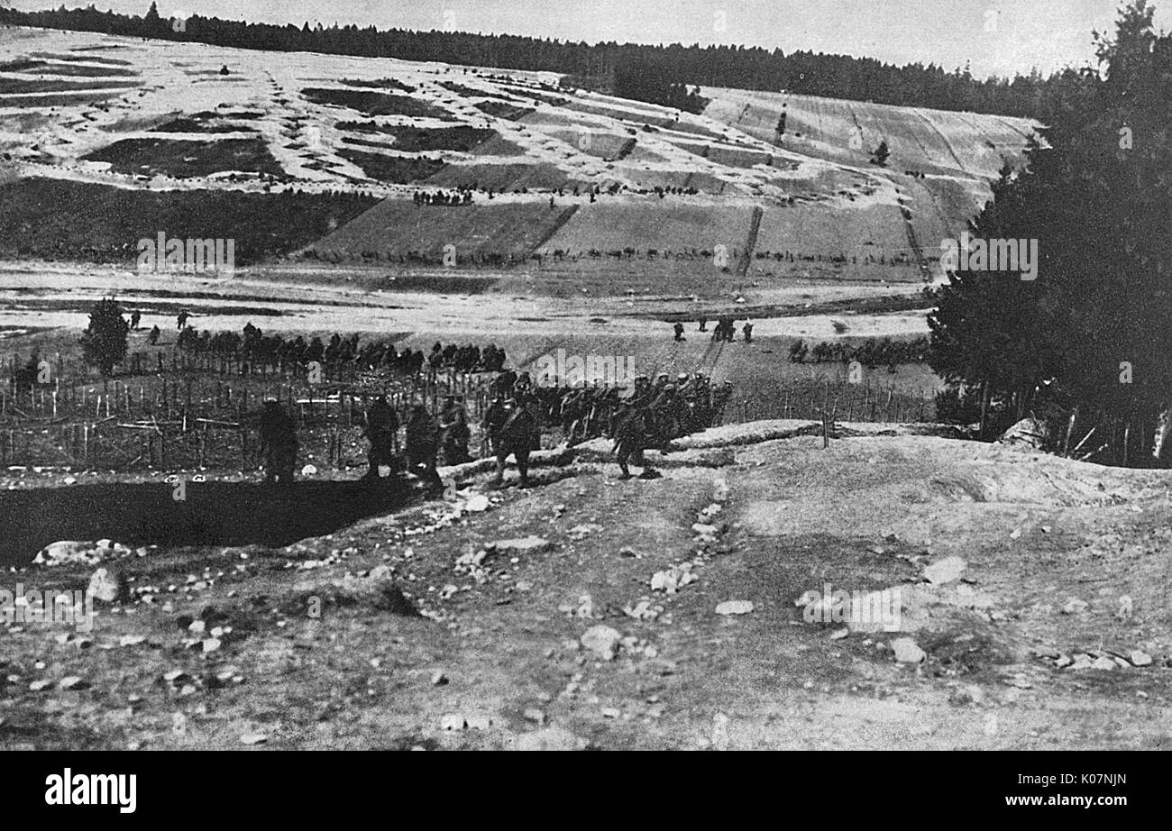 Russische Soldaten im Einsatz an der Ostfront, Russland, WW1 Stockfoto