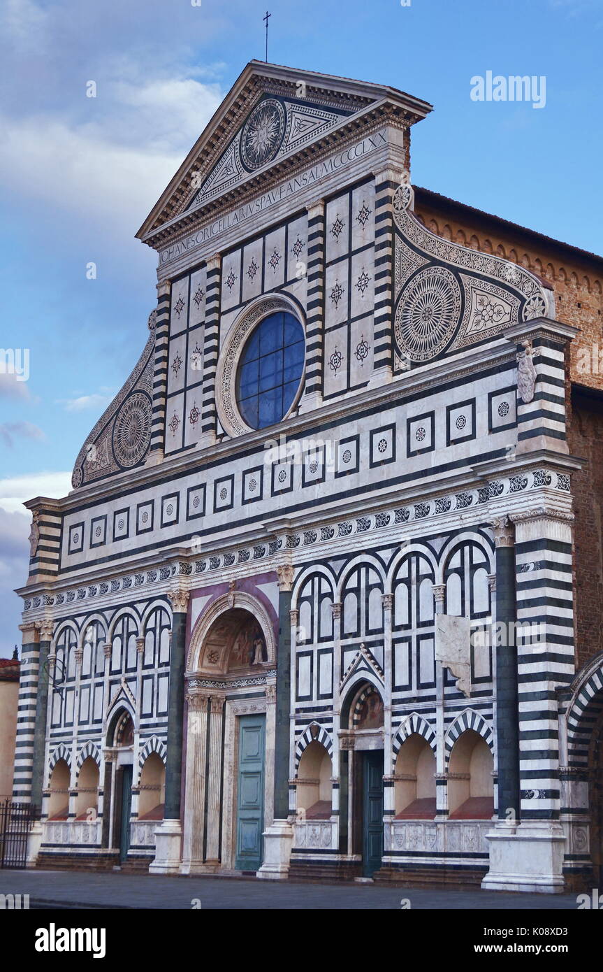 Fassade der Kirche Santa Maria Novella in Florenz, Italien Stockfoto