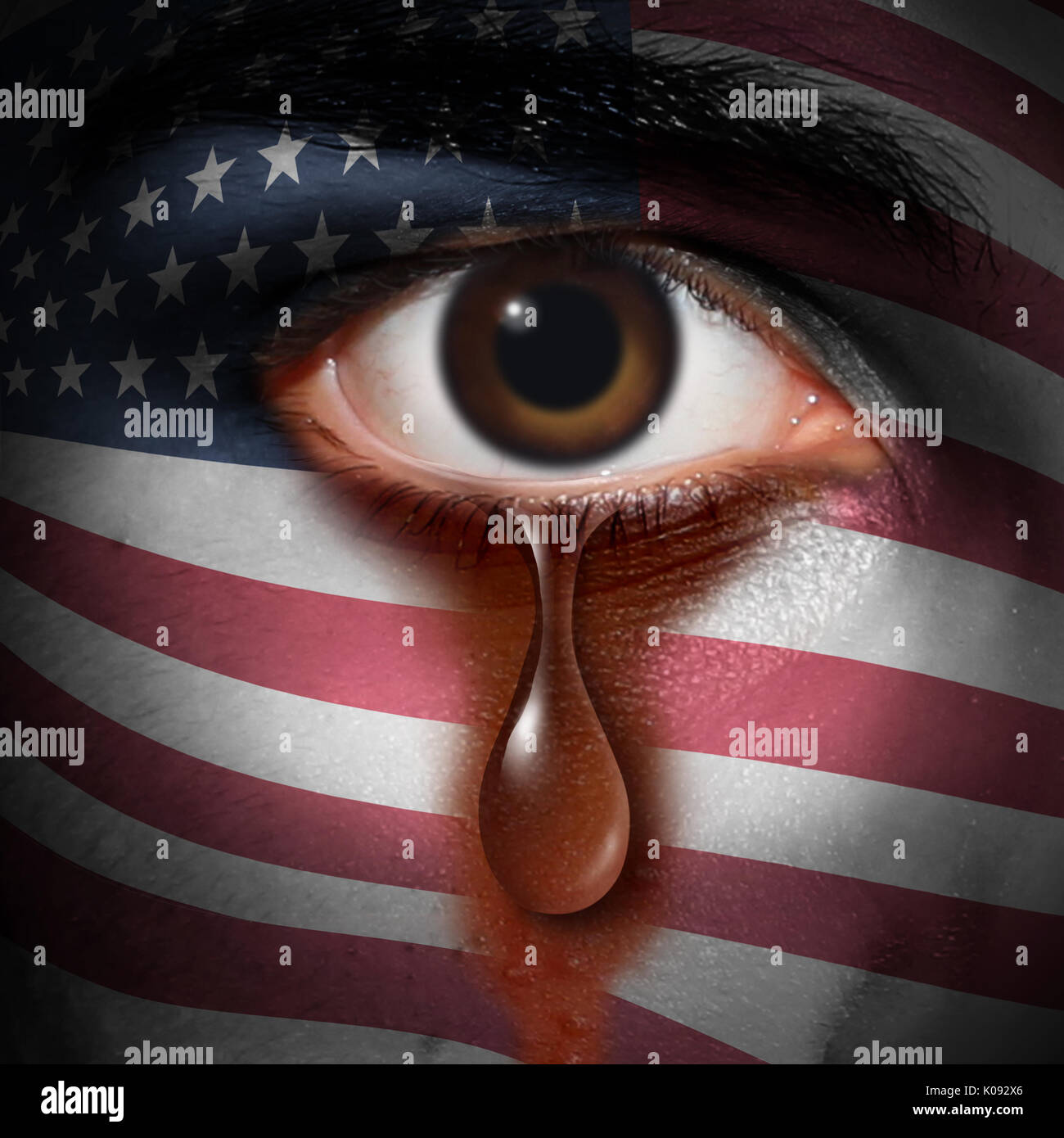 Rassismus in Amerika und Bigotterie in den USA Konzept wie die Träne eines amerikanischen Minderheit Waschen entfernt eine Flagge der Vereinigten Staaten auf ein Gesicht gemalt. Stockfoto