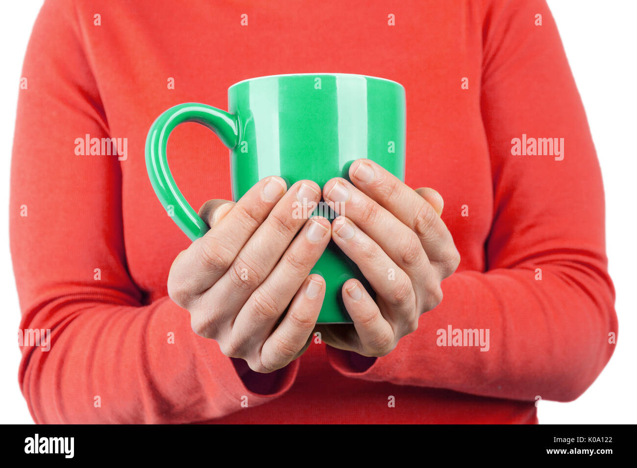 Weibliche Hände halten eine große Tasse Kaffee closeup mit Kopie Raum Stockfoto