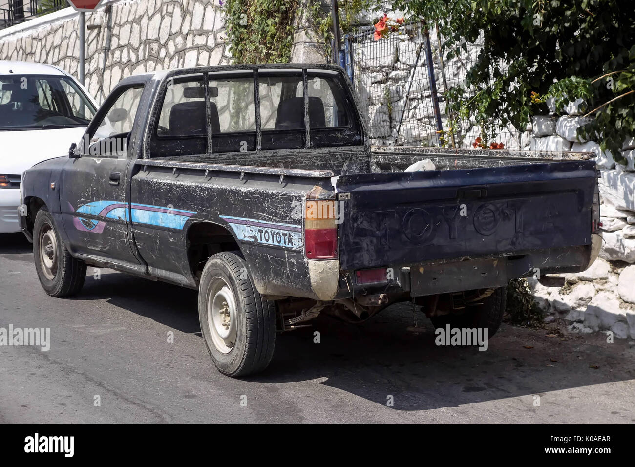 Old toyota truck -Fotos und -Bildmaterial in hoher Auflösung – Alamy