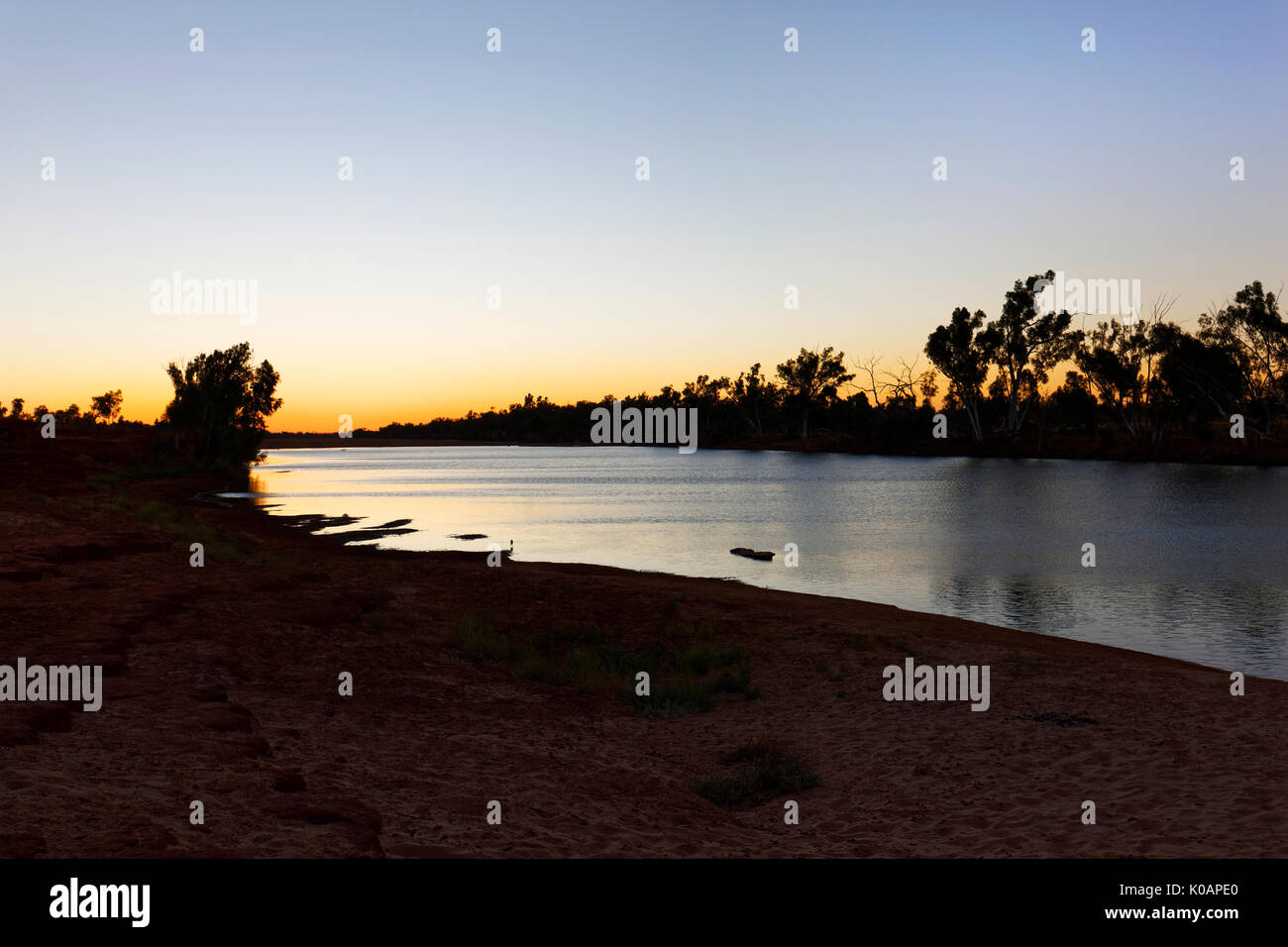 Rocky Pool bei Sonnenuntergang, einen Abschnitt der Gascoyne River, die nie trocken wird, Gascoyne, Western Australia Stockfoto