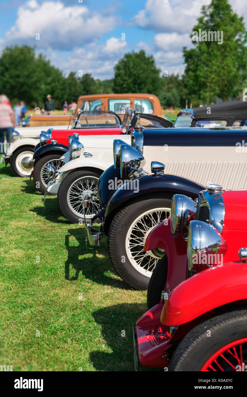 Reihe von Vintage Sänger klassische Autos. Stockfoto