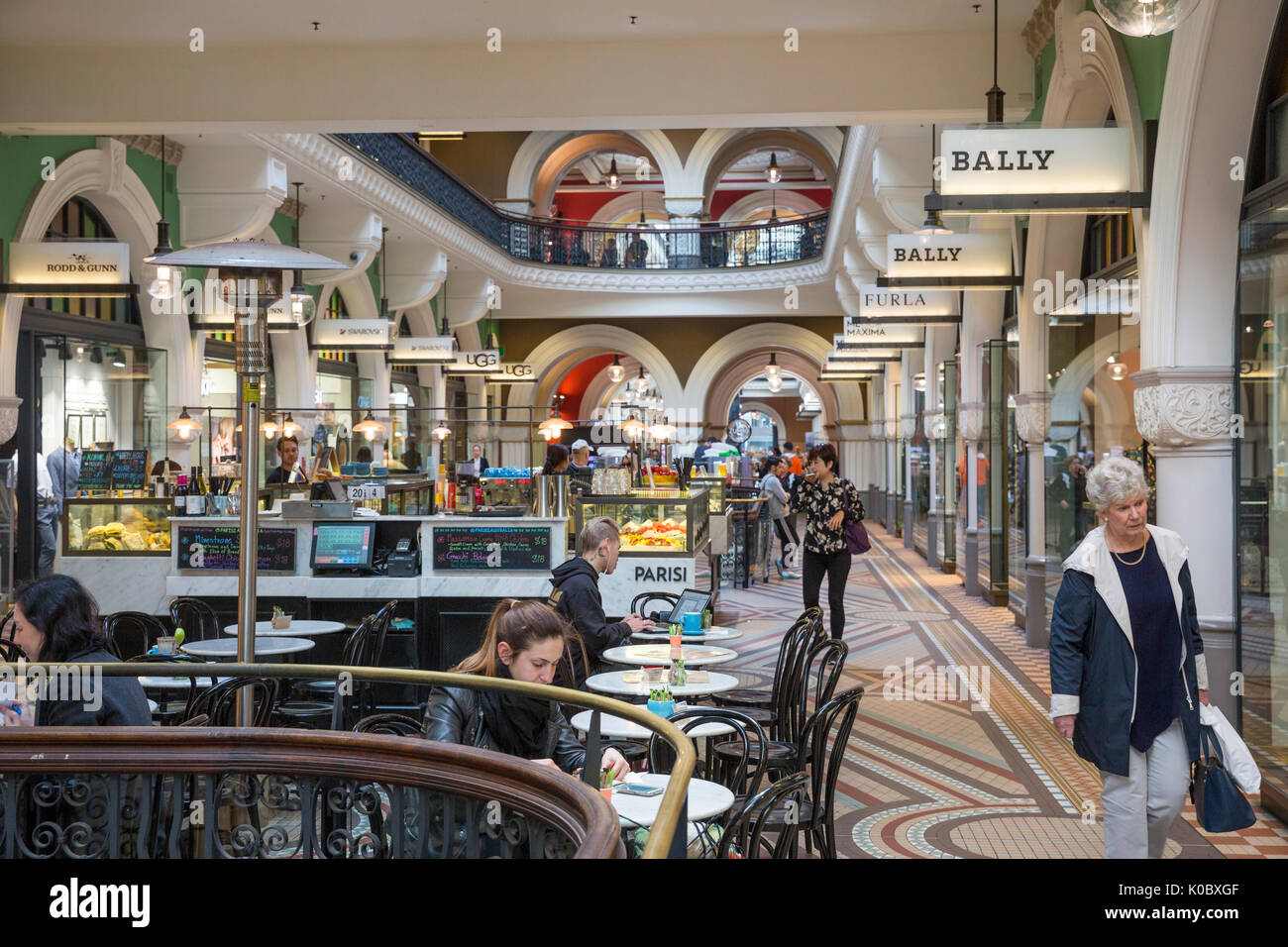 Geschäfte und Läden im 19. Jahrhundert das Queen Victoria Building in der George Street, Sydney, New South Wales, Australien Stockfoto