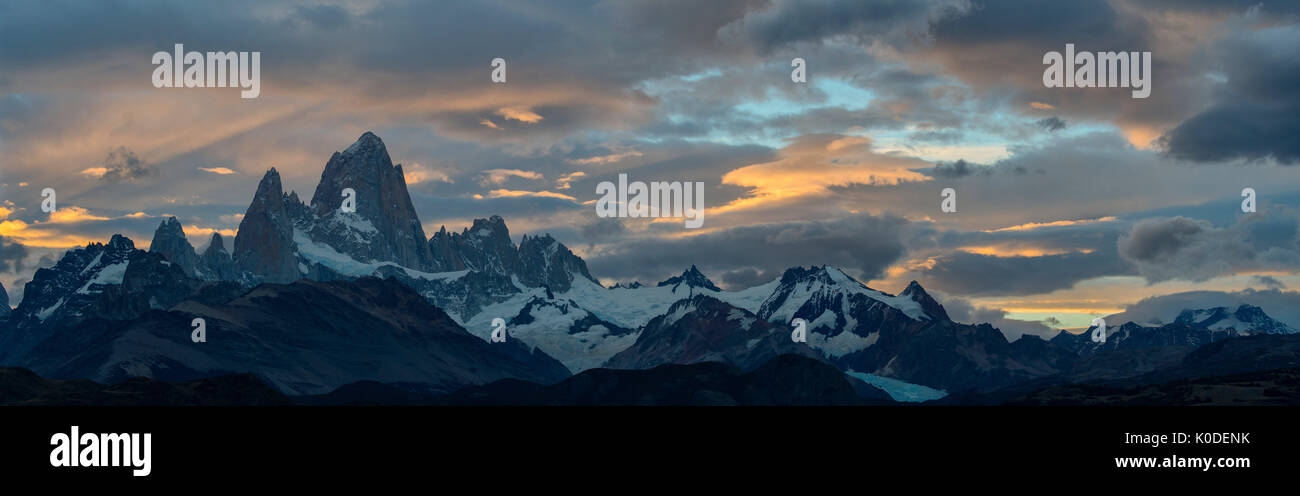 Südamerika, Argentinien, Patagonien, Fitz Roy und Anden im Nationalpark Los Glaciares, Stockfoto