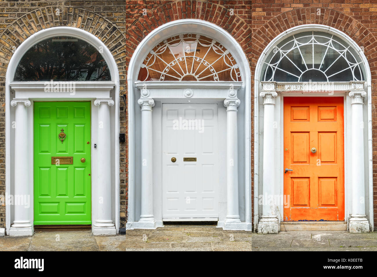 Türen in Dublin, grün, weiss und orange, die irische Flagge Farben, Irland Stockfoto