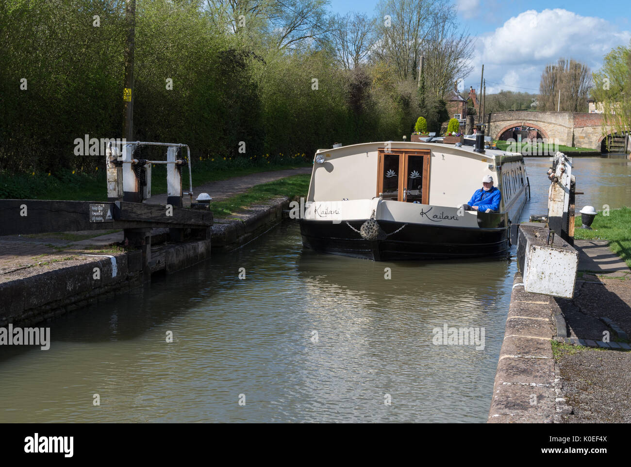 Das breite Hotel boot Kailani auf dem Grand Union Canal an schüren Bruerne, Northamptonshire, Großbritannien Stockfoto