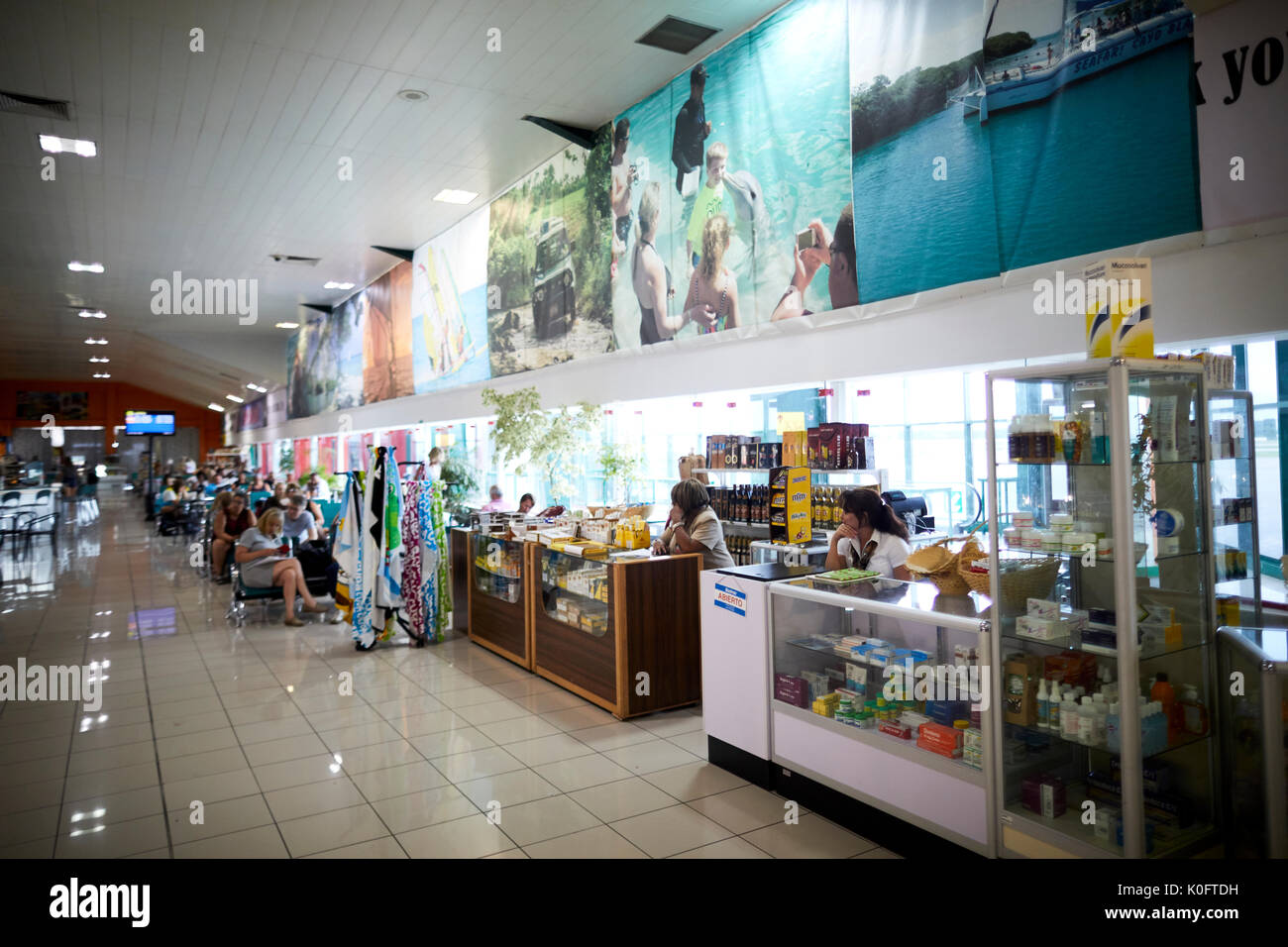 Kuba, Kuba, Varadero Flughafen Geschenkeladen Stockfoto