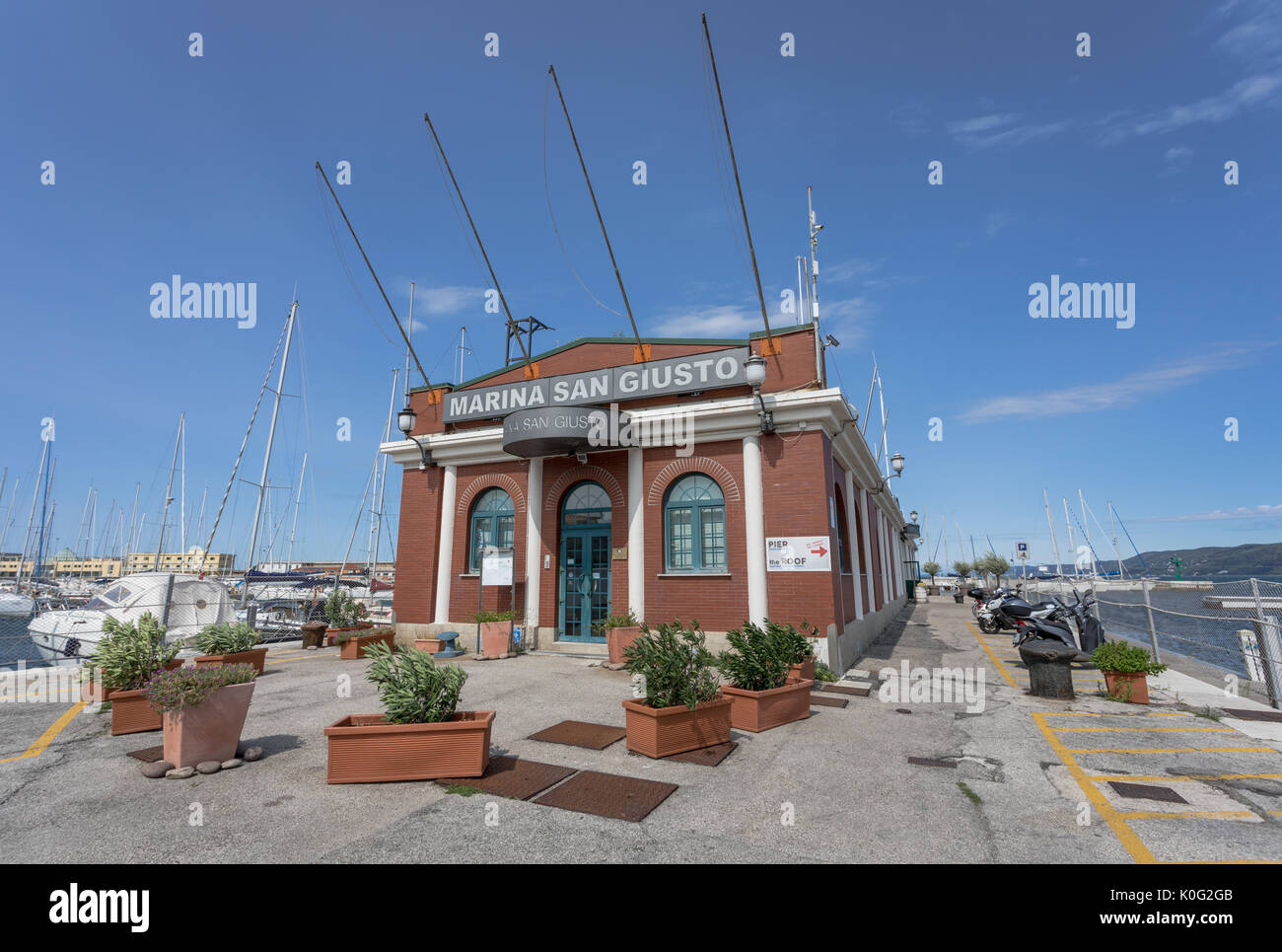 Marina San Giuseppe Gebäude, Triest, Friaul-Julisch Venetien, Italien Stockfoto