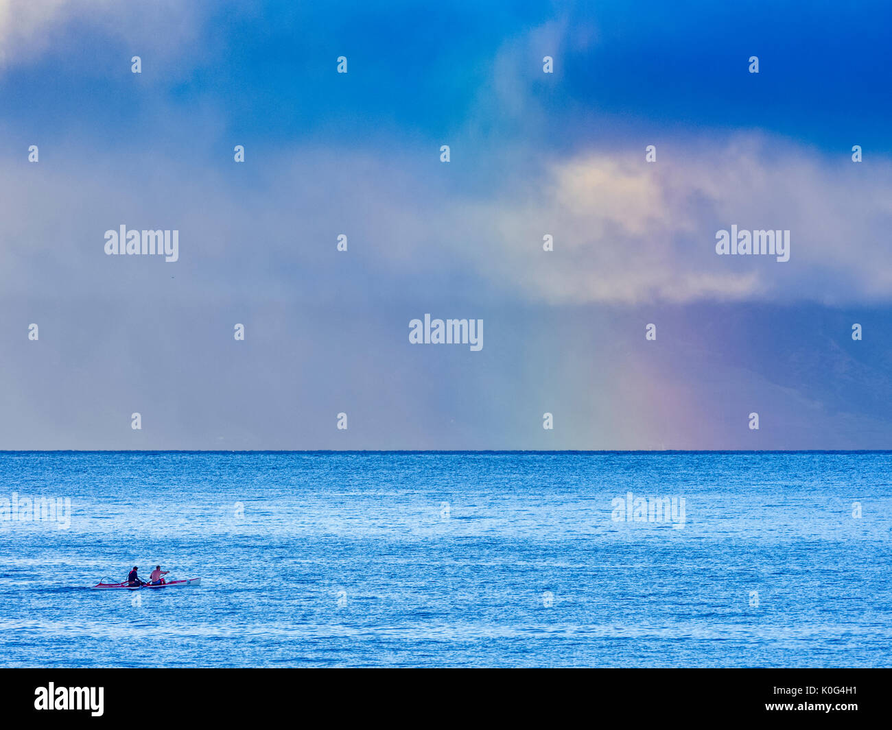 Sonnenaufgang über Molokai von Maui Hawaii gesehen Stockfoto