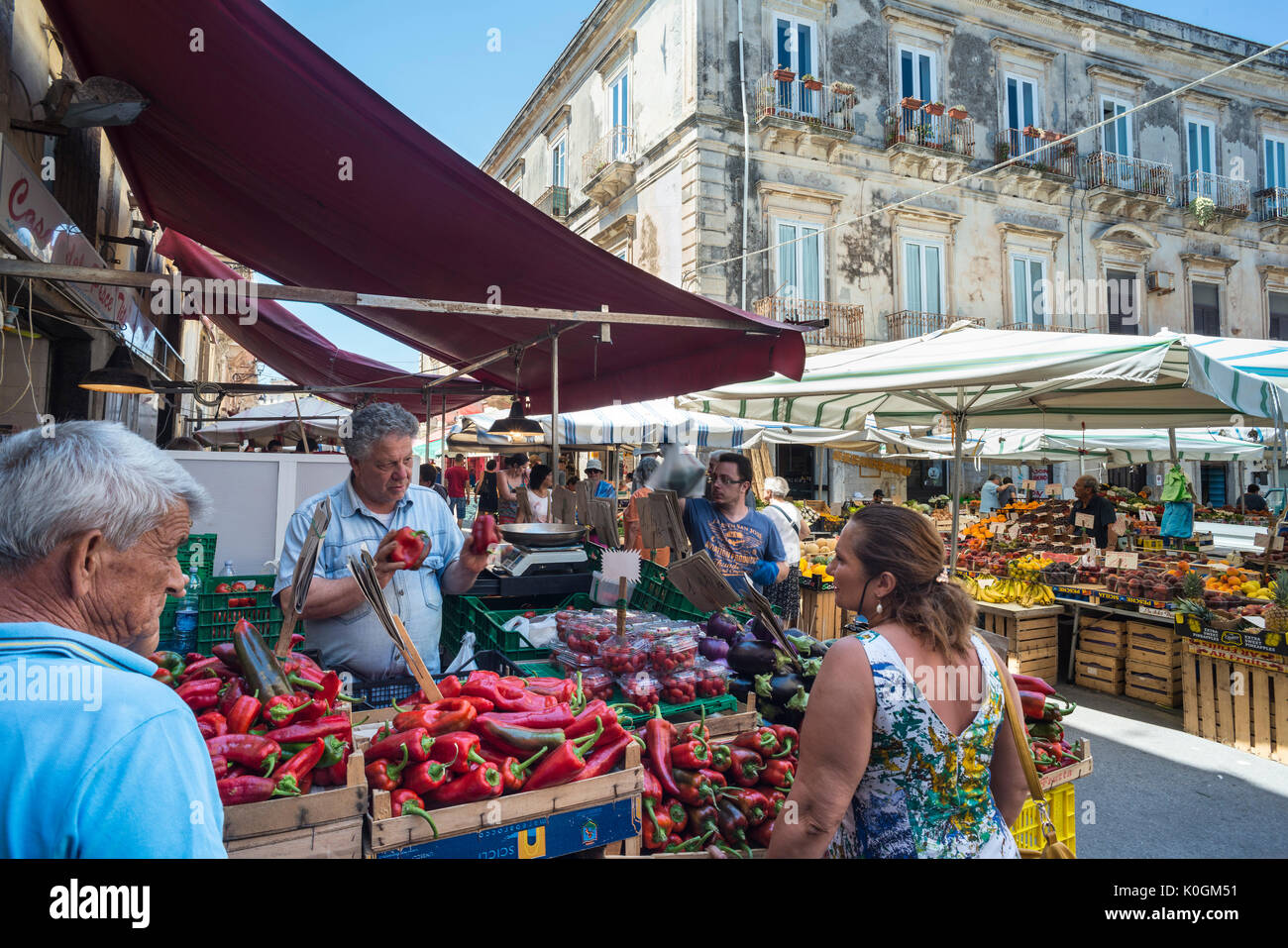 Die Insel Ortygia Markt in Syrakus, Sizilien, Italien. Stockfoto