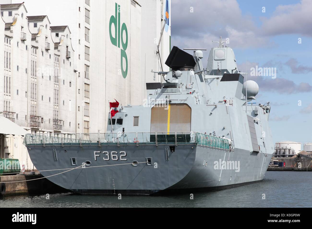 Aarhus, Dänemark - 19 August 2017: Fregatte Peter Willemoes (F 362) aus der Königlichen Dänischen Marine im Hafen von Aarhus, Dänemark Stockfoto