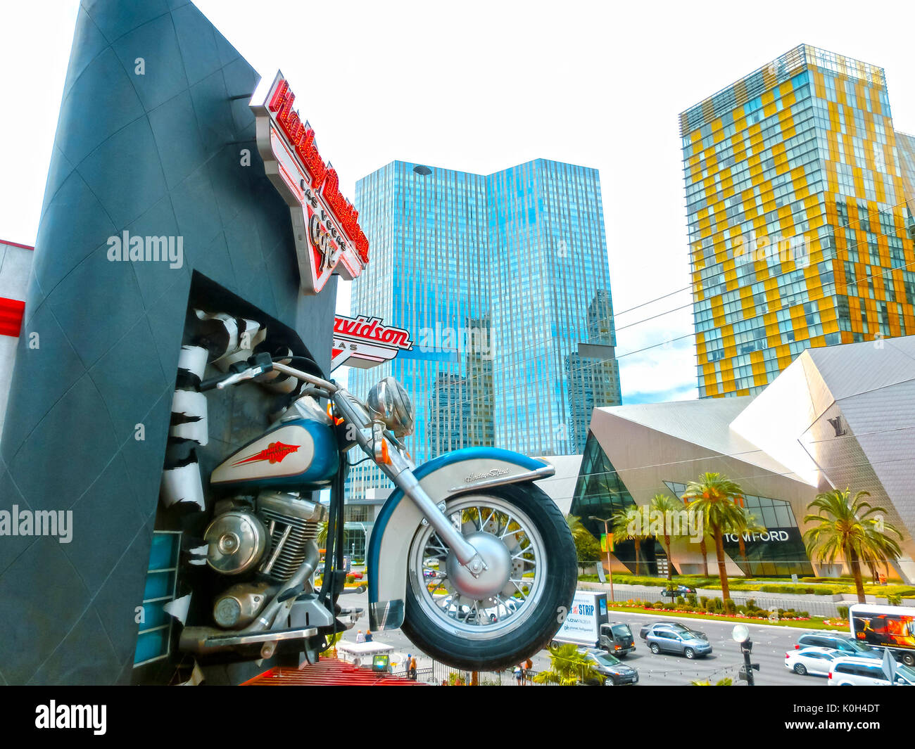 Las Vegas, Vereinigte Staaten von Amerika - Mai 05, 2016: Harley Davidson Cafe am 8. Juli 2013 in Las Vegas. Über 15 custom motorräder sind auf dem Display durch Stockfoto