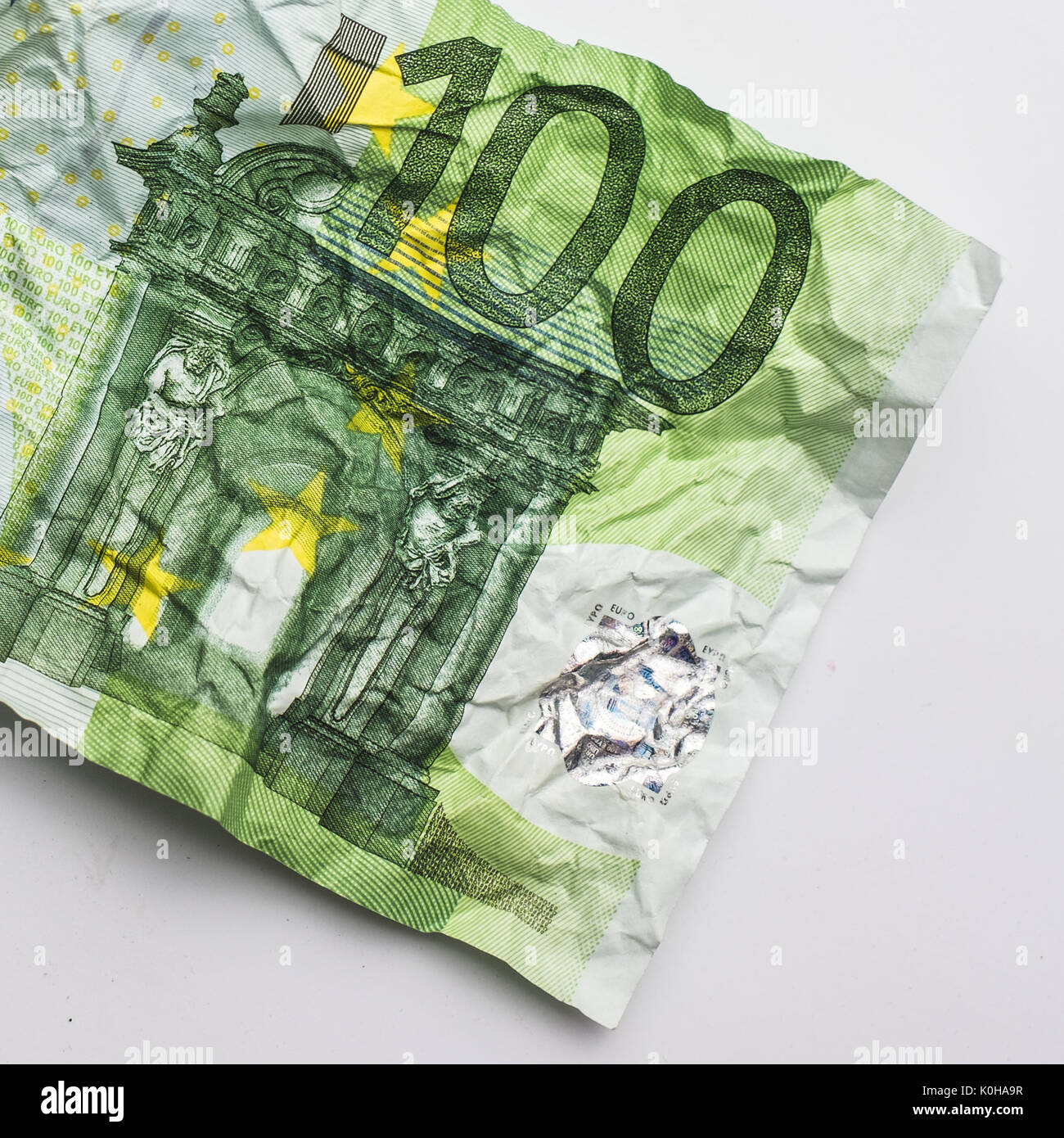 Ein hundert Euro Schein - creasy 100 euro Bill closeup Stockfoto