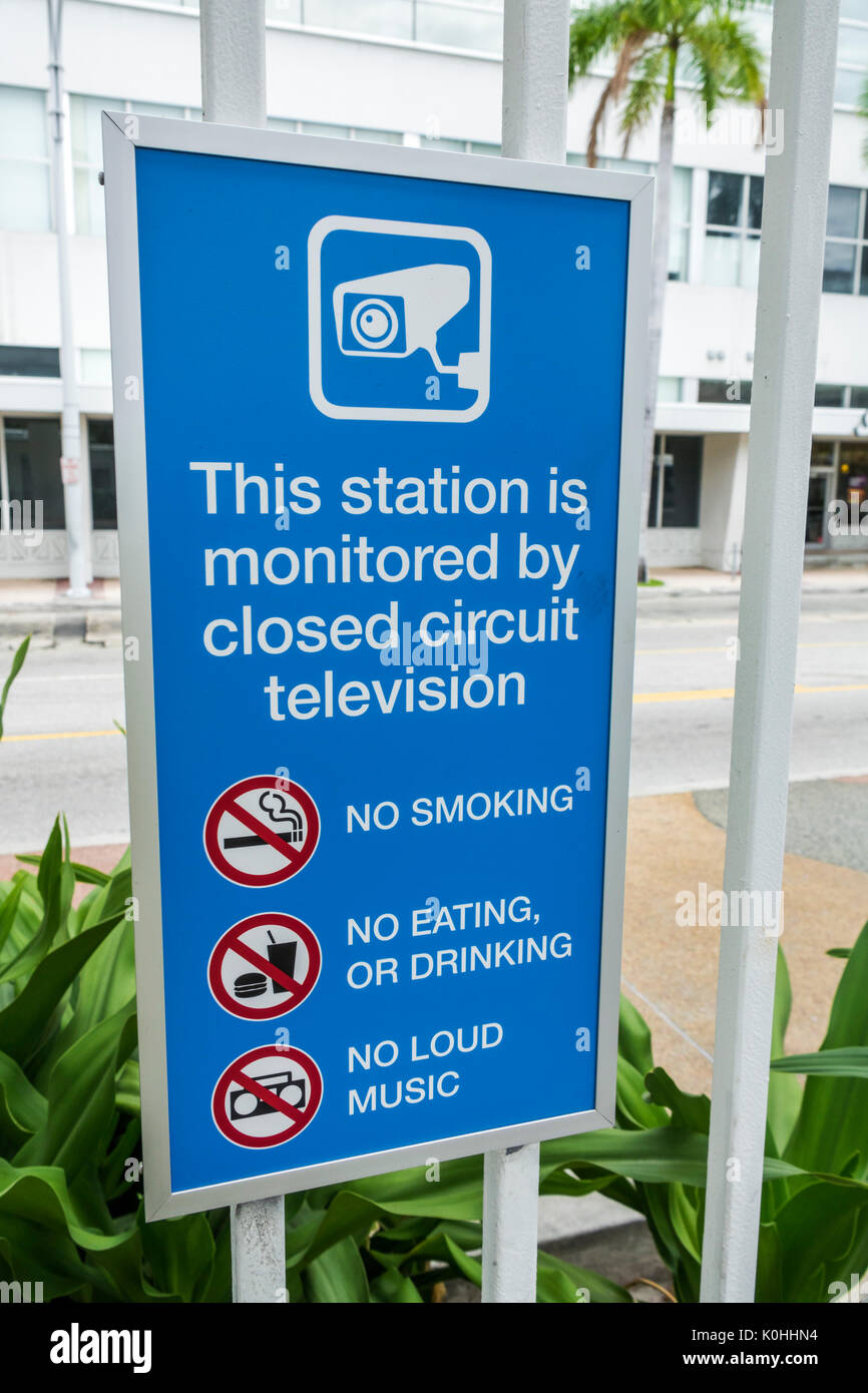 Miami Florida, Metromover, Bahnhof, Schild, geschlossener Fernseher, Kamera überwacht, Rauchen verboten, Essen, Getränke trinken, laute Musik, rf FL170430106RF Stockfoto