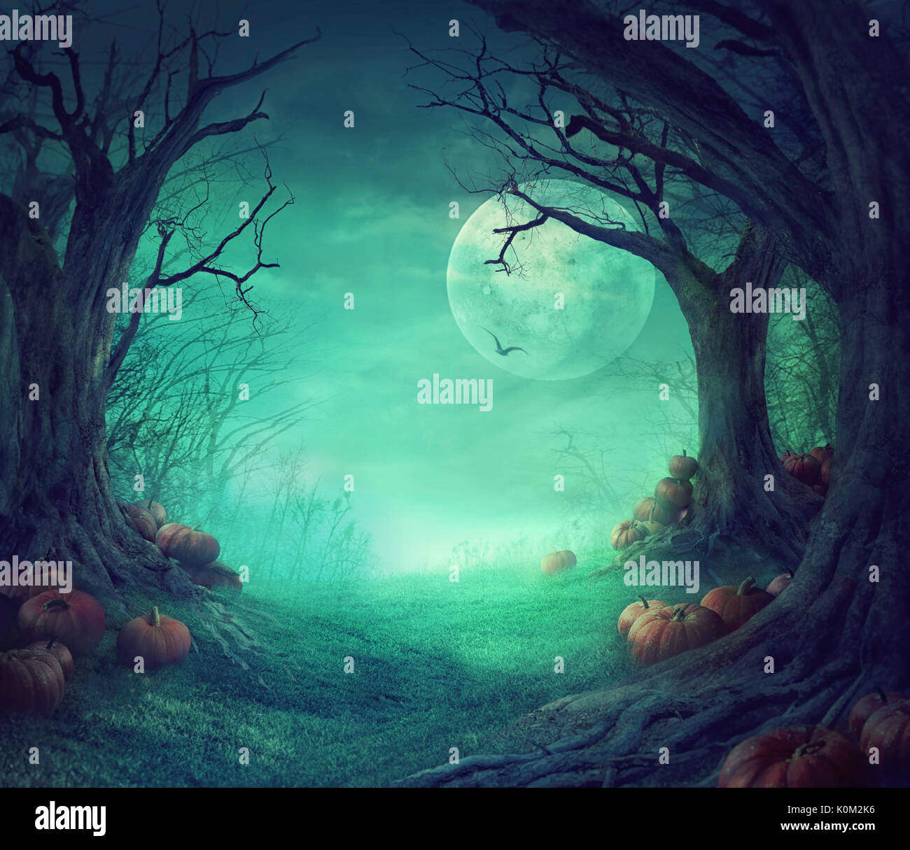 Halloween Design - Wald Kürbisse. Horror Hintergrund mit Herbst Tal mit ...