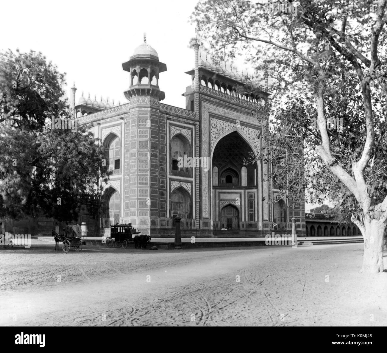 Alte vintage Laterne Folie von darwaza ich Rauza, Agra, Uttar Pradesh, Indien, Asien Stockfoto