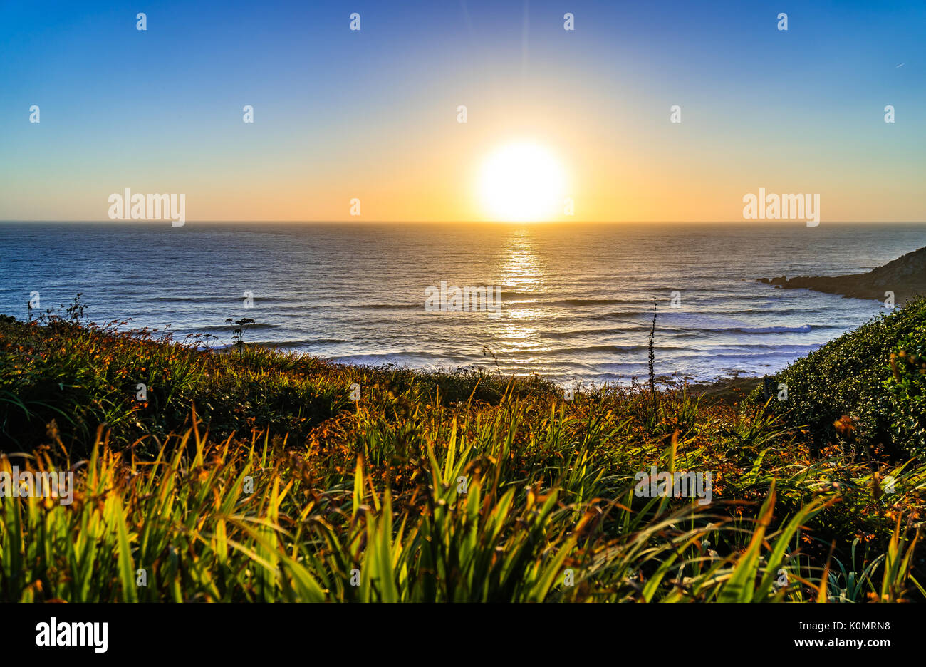 Sonnenuntergang am Gwynver, Cornwall Stockfoto