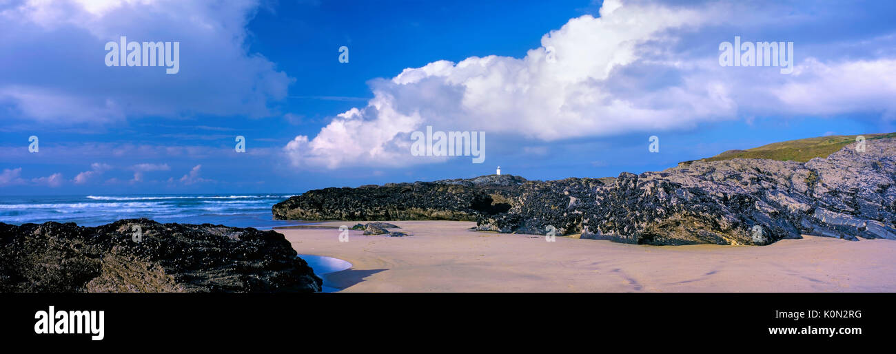 Einen Panoramablick auf godrevy Beach, Cornwall, Großbritannien Stockfoto