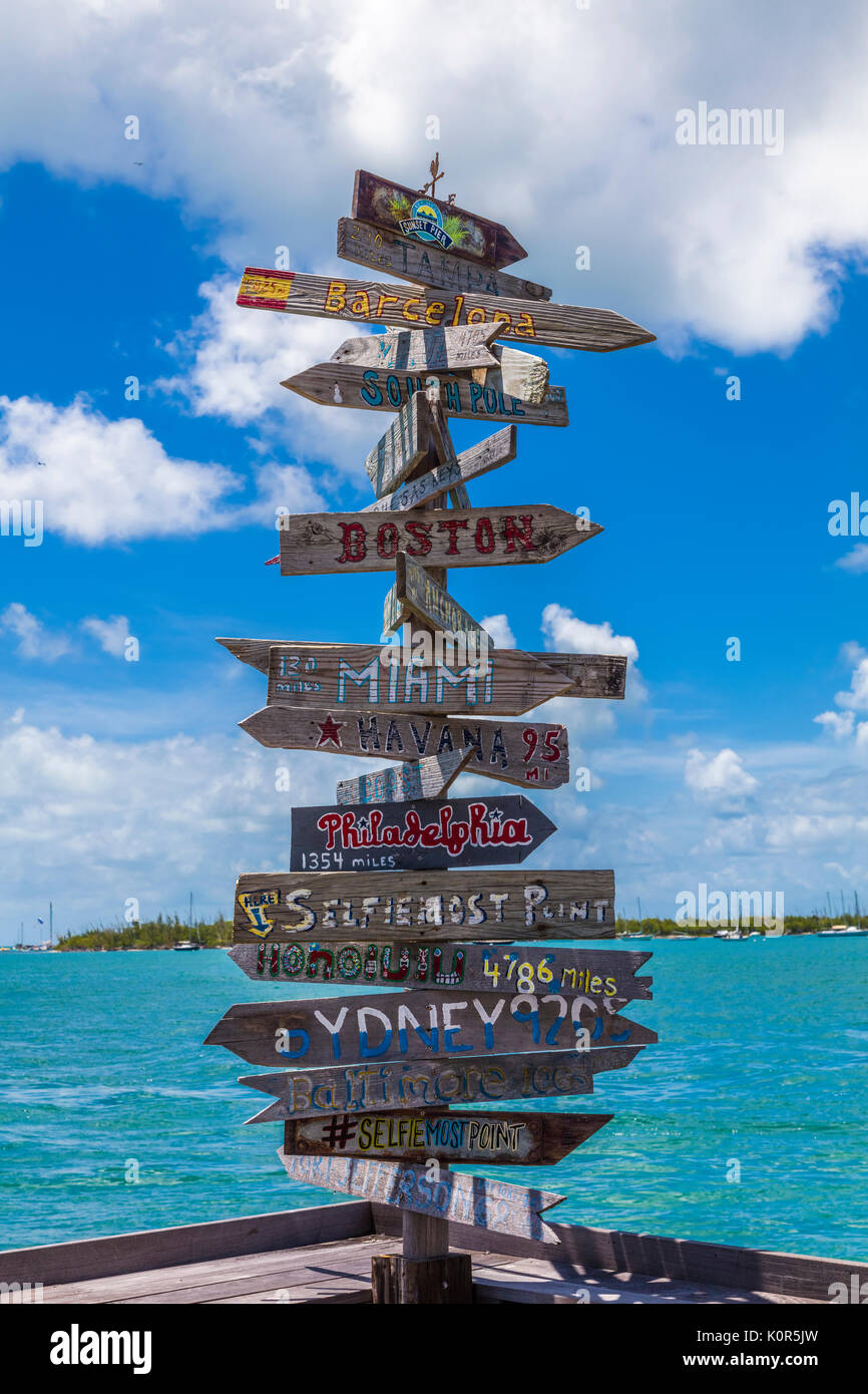 Funky Wegweiser in Key West Florida Stockfoto