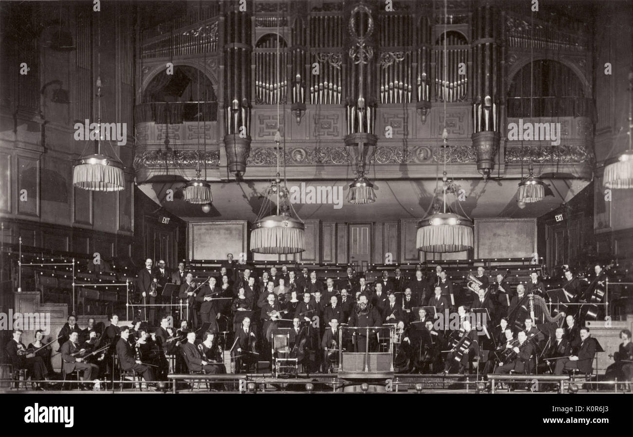Queen's Hall/Queens Hall. Innenraum, der frühen 1920 Queen's Hall Orchester mit Nikisch dirigierte. jahr 1920 Stockfoto