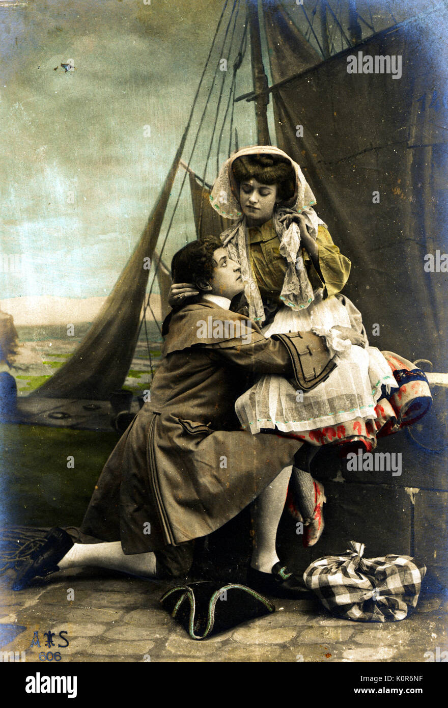 Giacomo Puccinis Oper "Manon Lescaut". Szene, wo Manon ins Exil geschickt wird. Oper in 4 Akten; Text von Giacosa, Illica, Ricordi, Praga, Oliva nach Prevost Roman (1731). Premiere: Turin 1. Feb 1893. Italienischer Komponist (1858-1924). Stockfoto