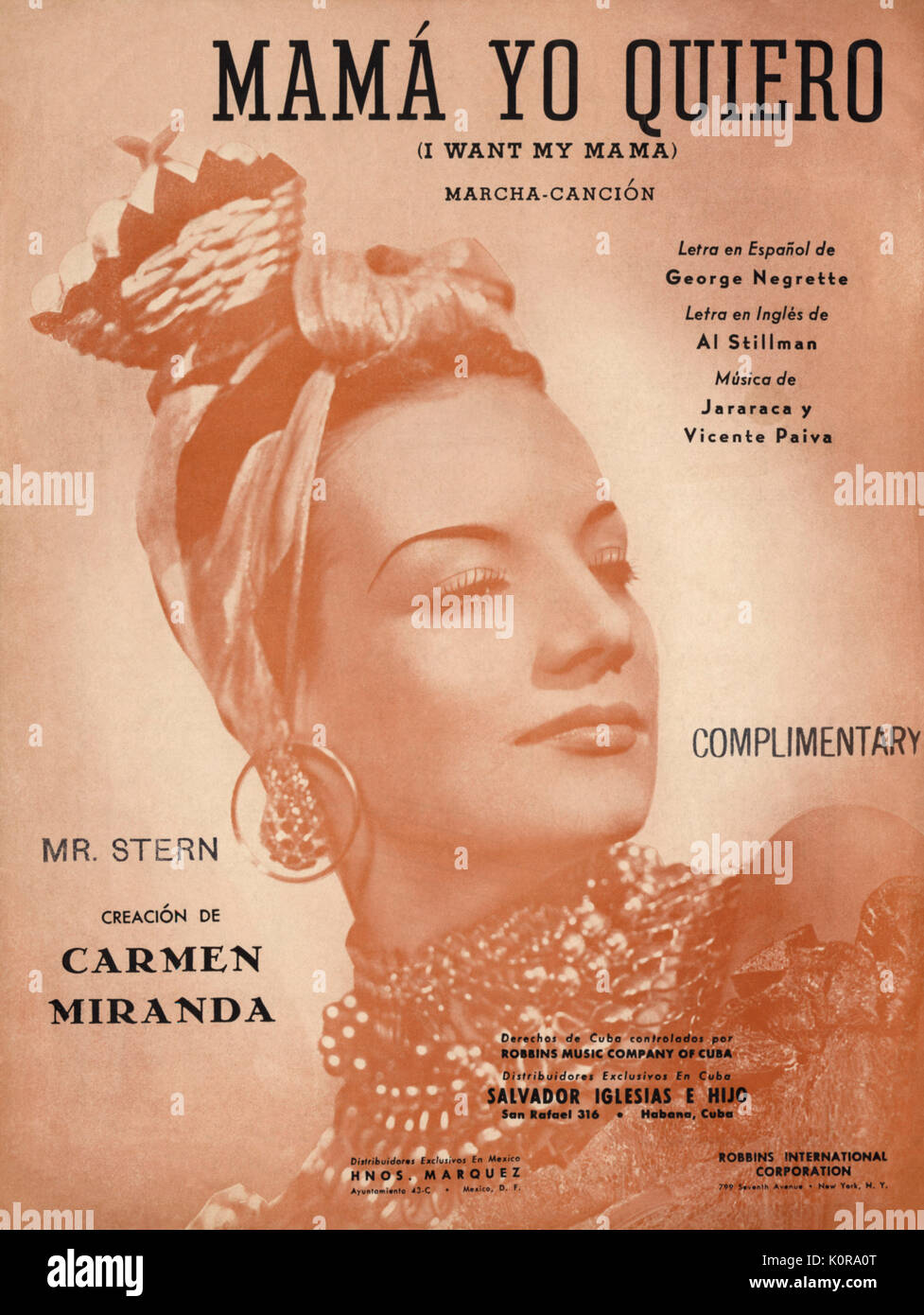 Carmen Miranda, der in der Partitur Cover von 'Mama Yo Quiero', (ich möchte meine Mama) 1943 Südamerikanischen Sänger geboren Maria do Carmo Miranda da Cunha, berühmt für ihre exotische Hüte mit Obst auf. Südamerikanische Sängerin. Brasilianische Samba Sänger und Filmstar vom 9. Februar 1909 - 5 August 1955. Stockfoto