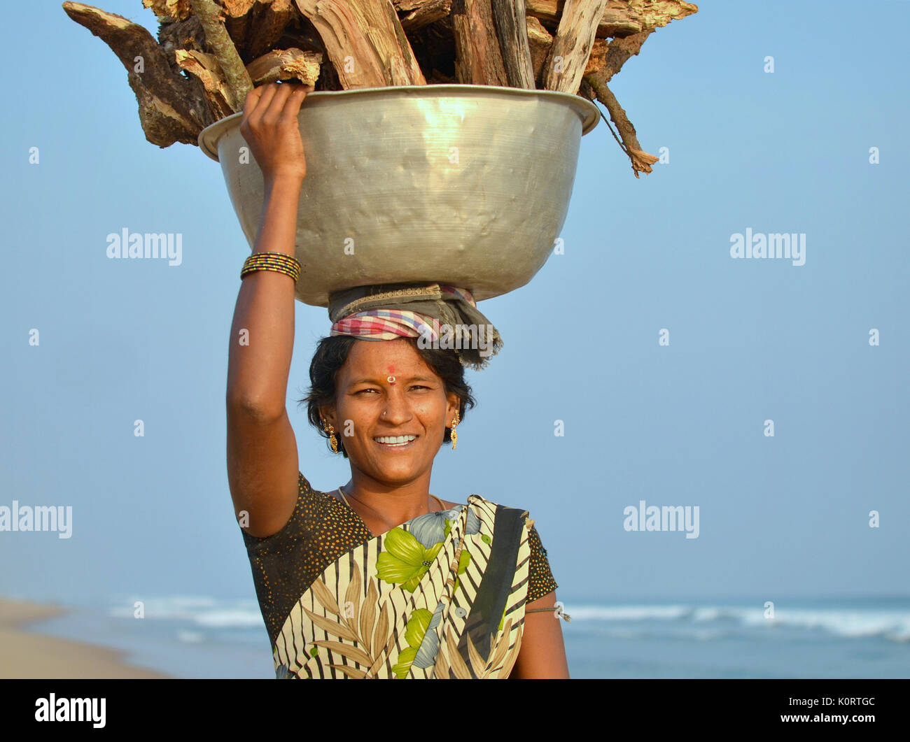 Bindi body Fotos und Bildmaterial in hoher Auflösung Alamy
